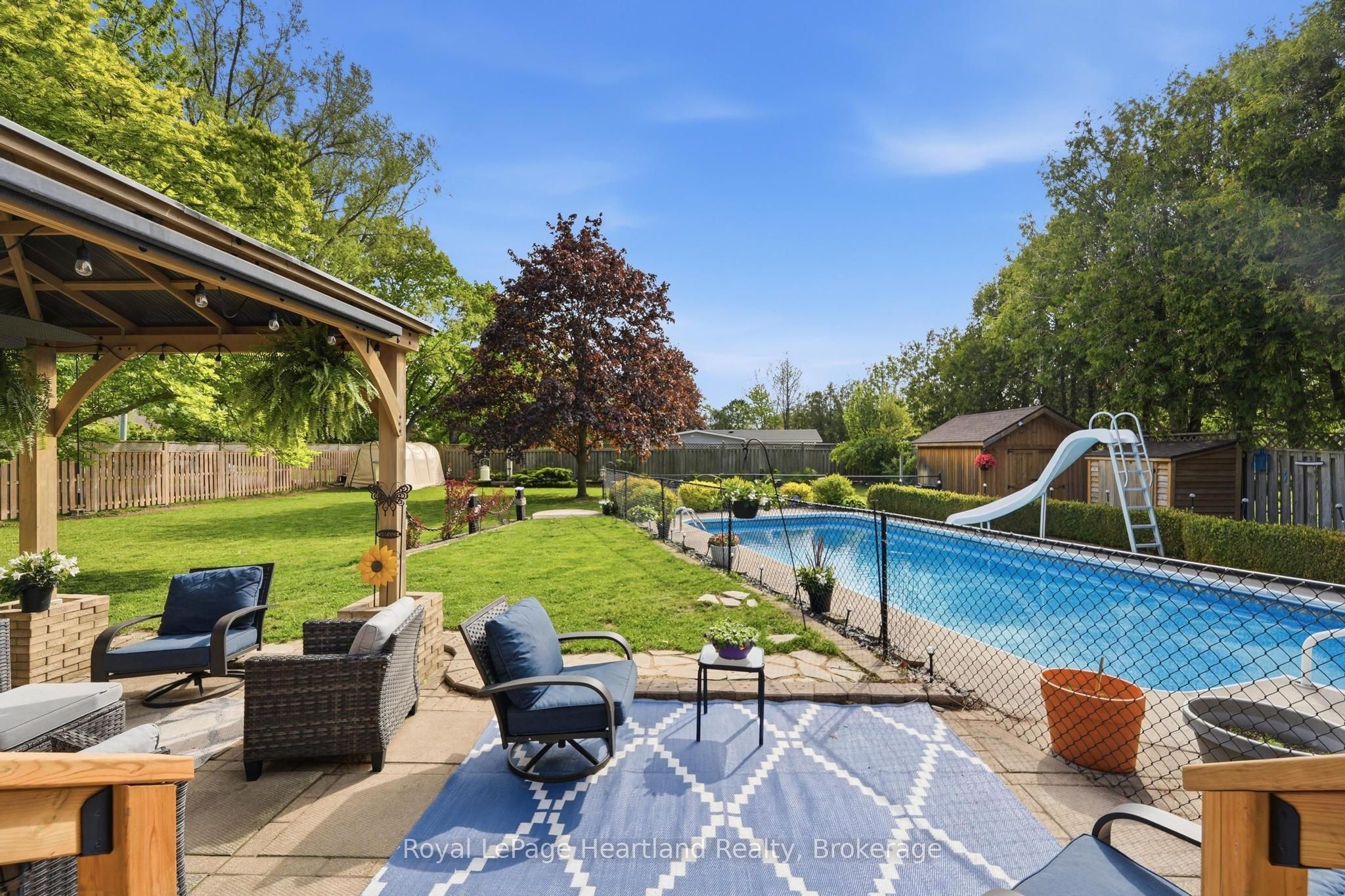 36589 Dunlop Drive Property Photo 31