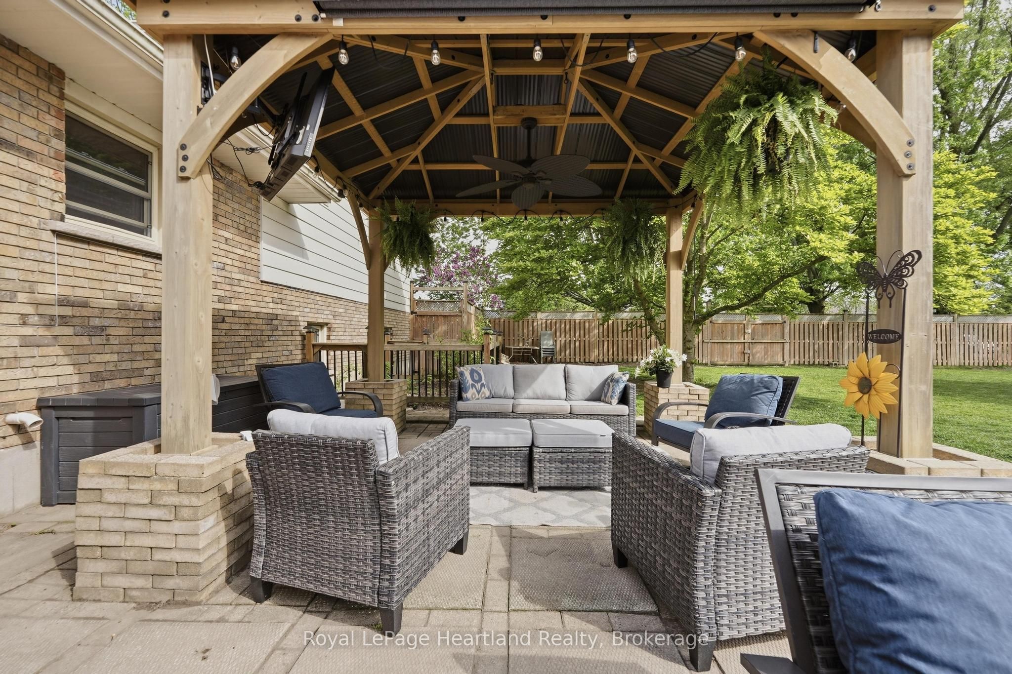 36589 Dunlop Drive Property Photo 32