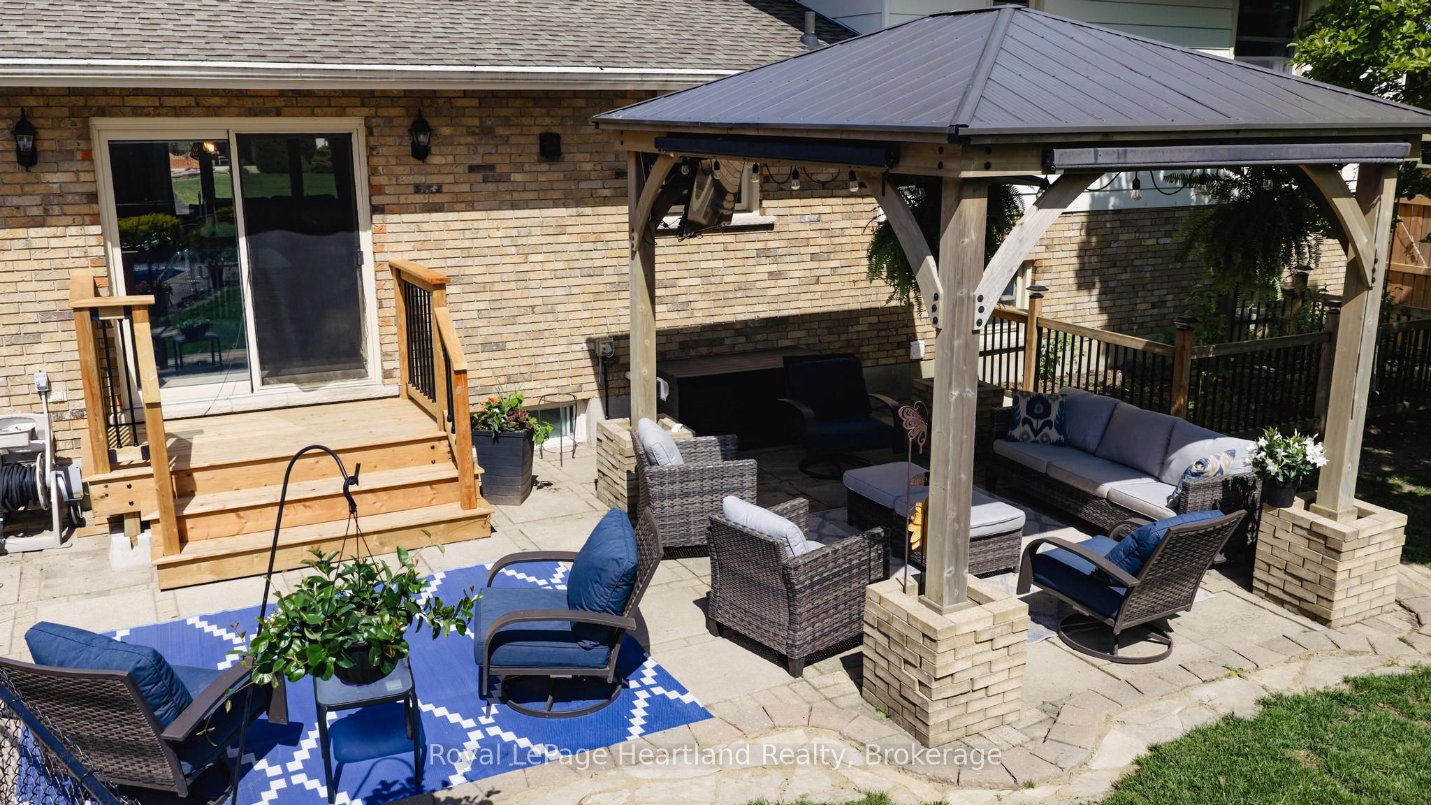 36589 Dunlop Drive Property Photo 42