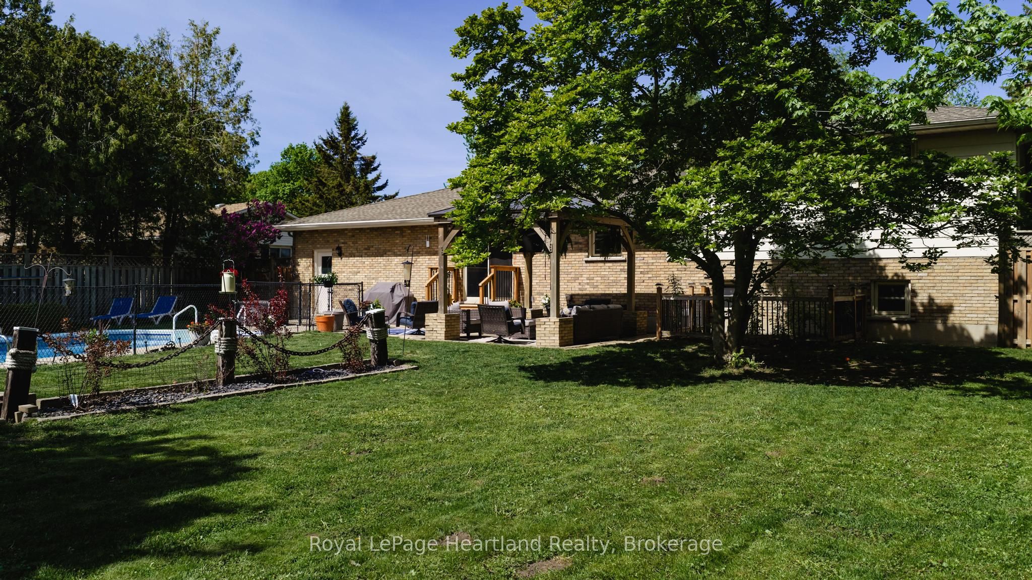 36589 Dunlop Drive Property Photo 45