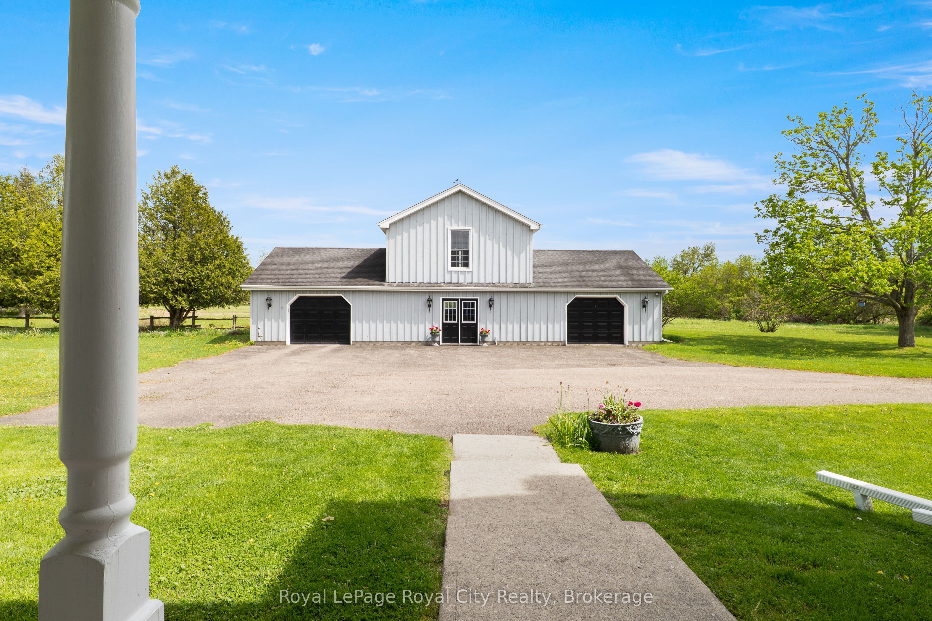 4963 Sixth Line Property Photo 5