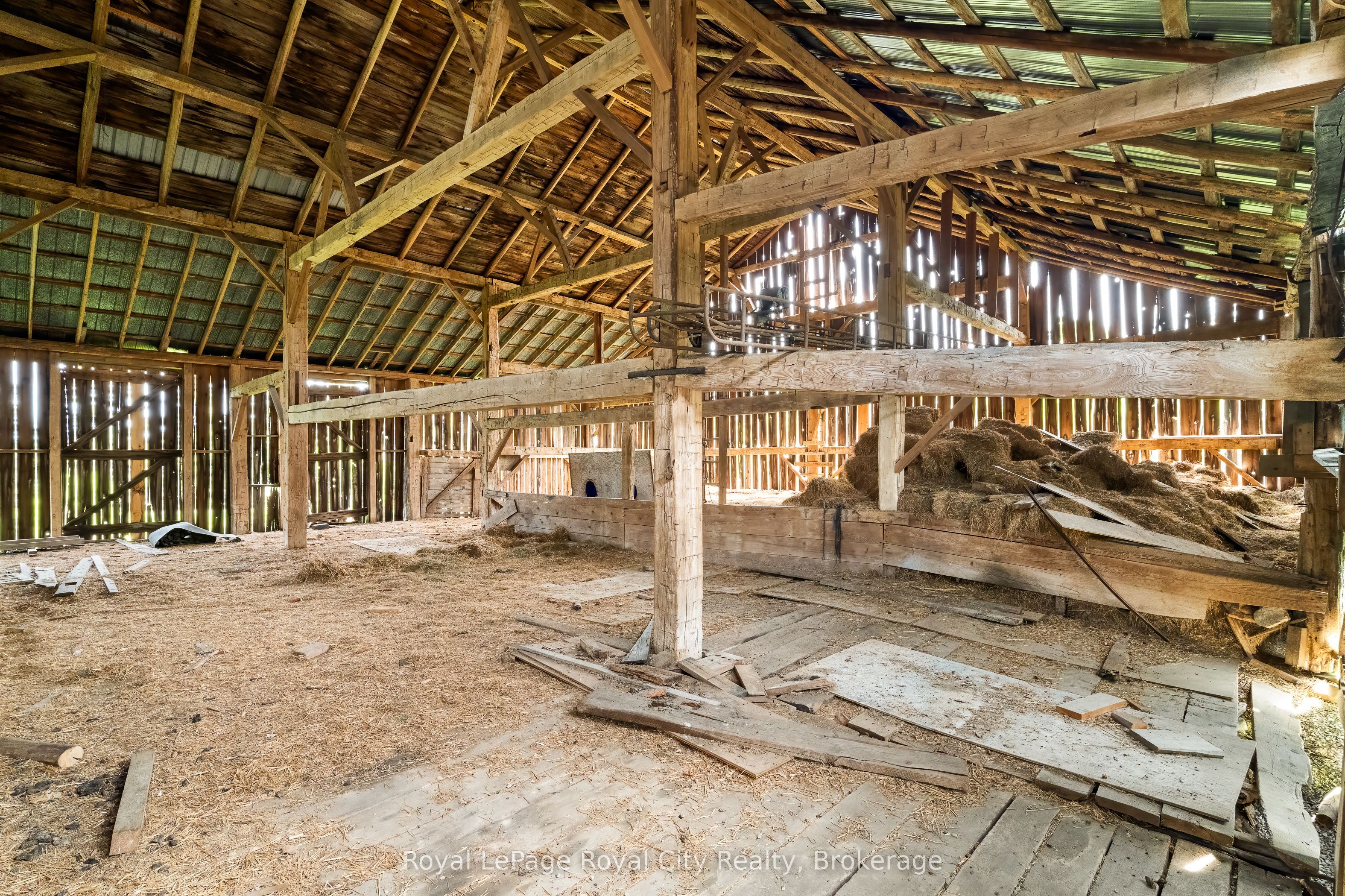 4963 Sixth Line Property Photo 9