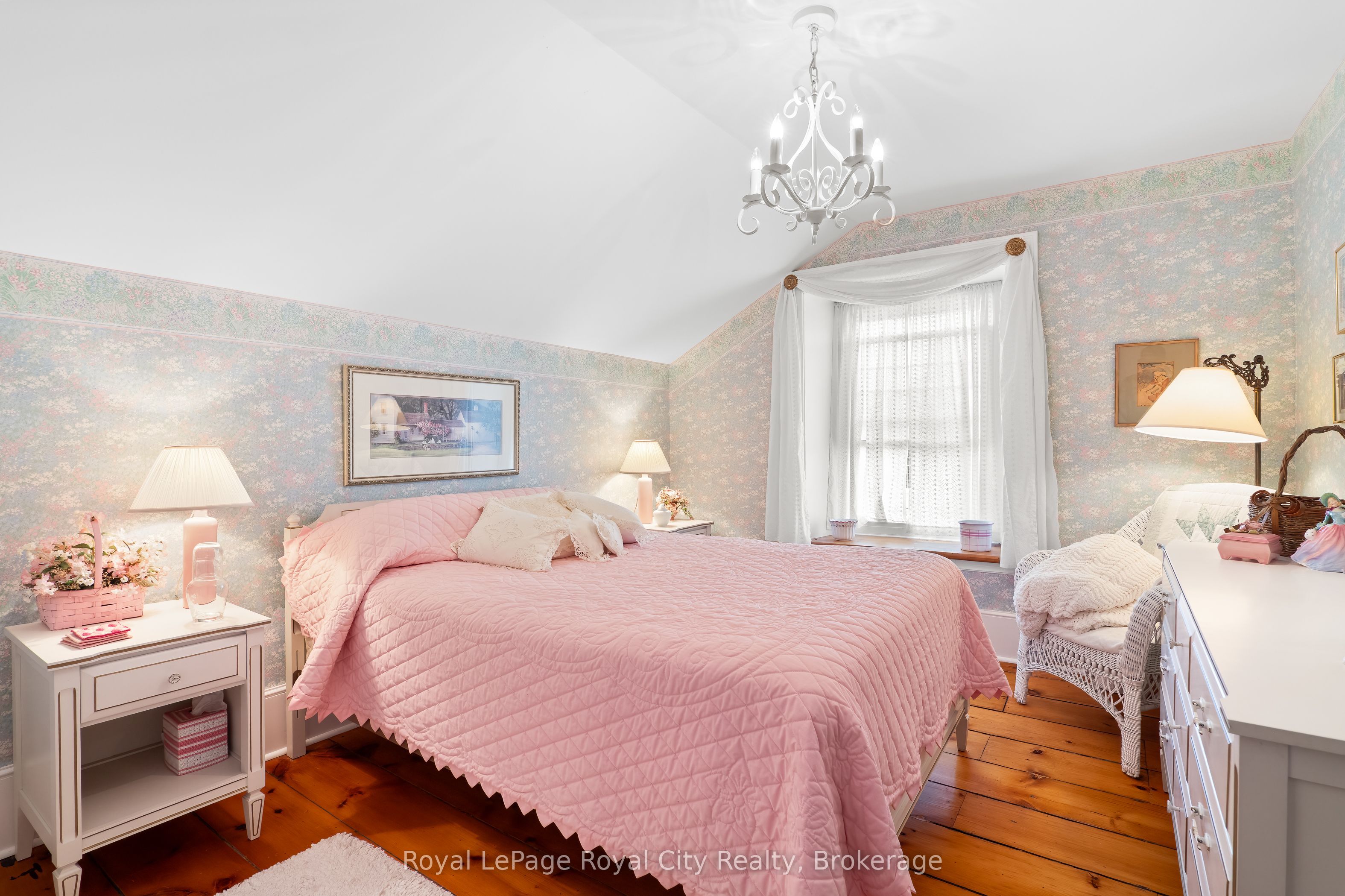4963 Sixth Line Property Photo 35