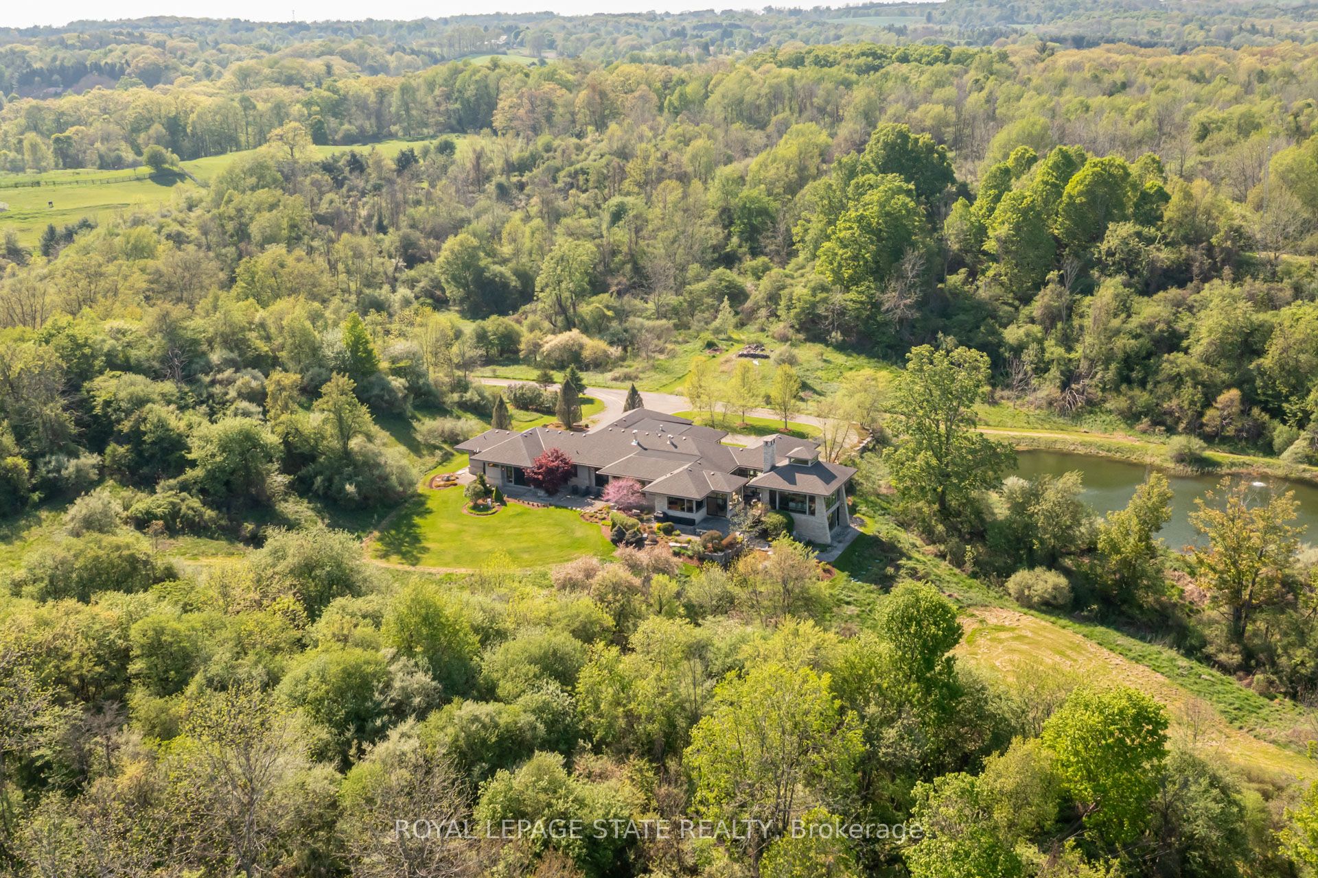 1099 Mineral Springs Road Property Photo 1