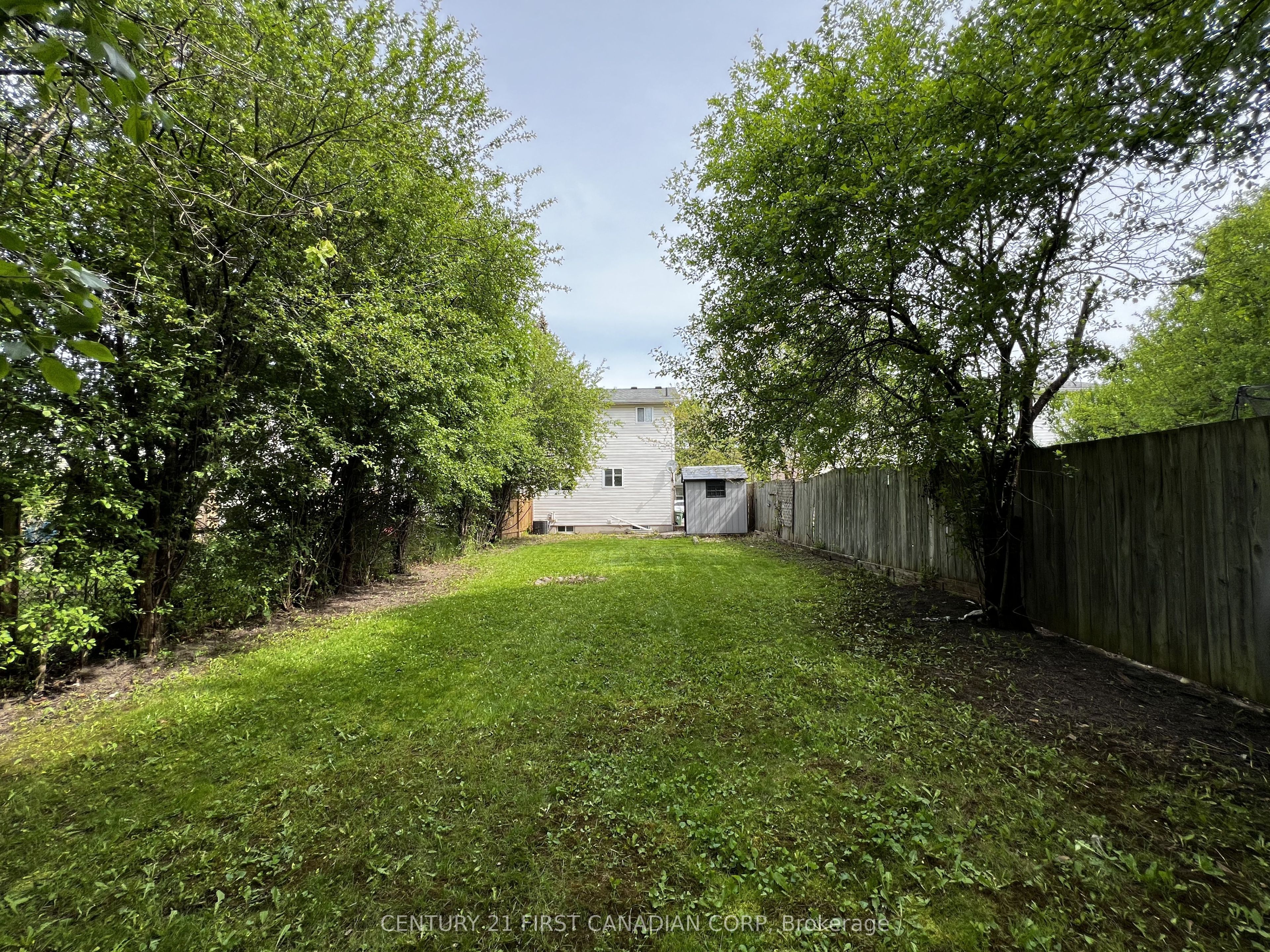 847 Jalna Boulevard Property Photo 5