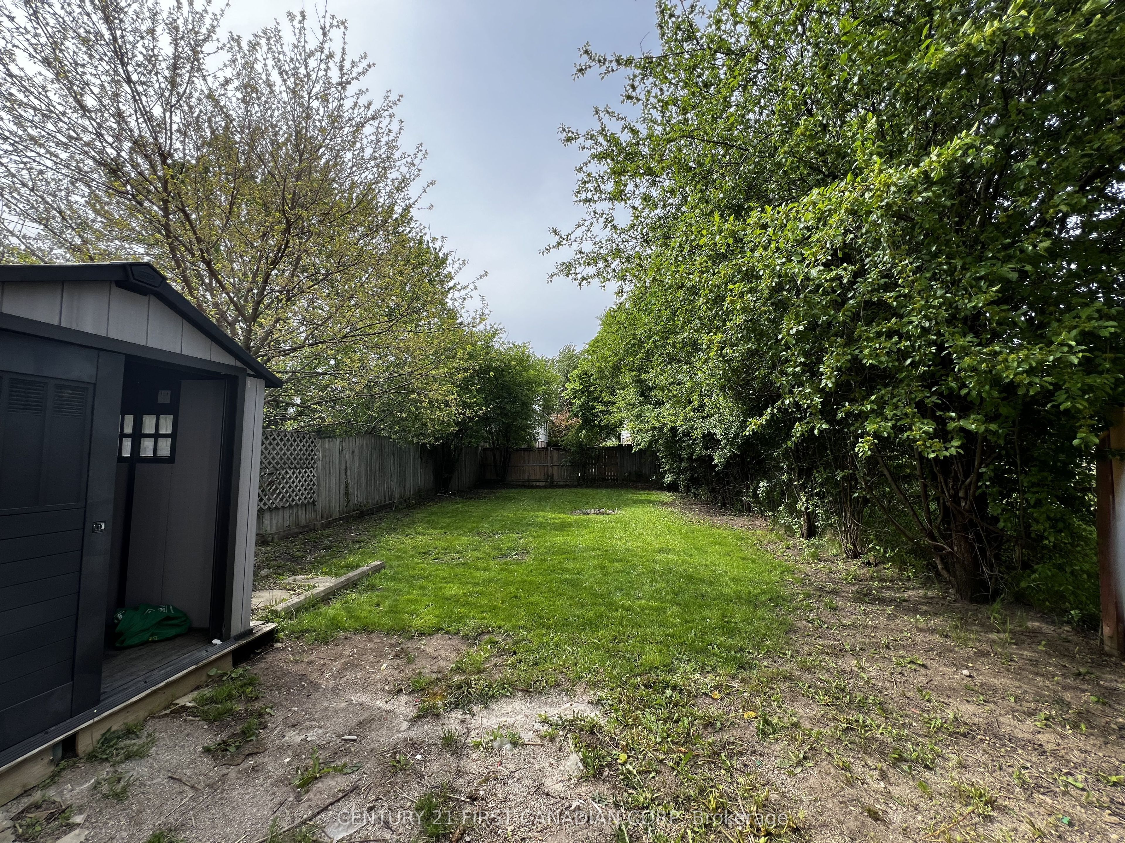 847 Jalna Boulevard Property Photo 6