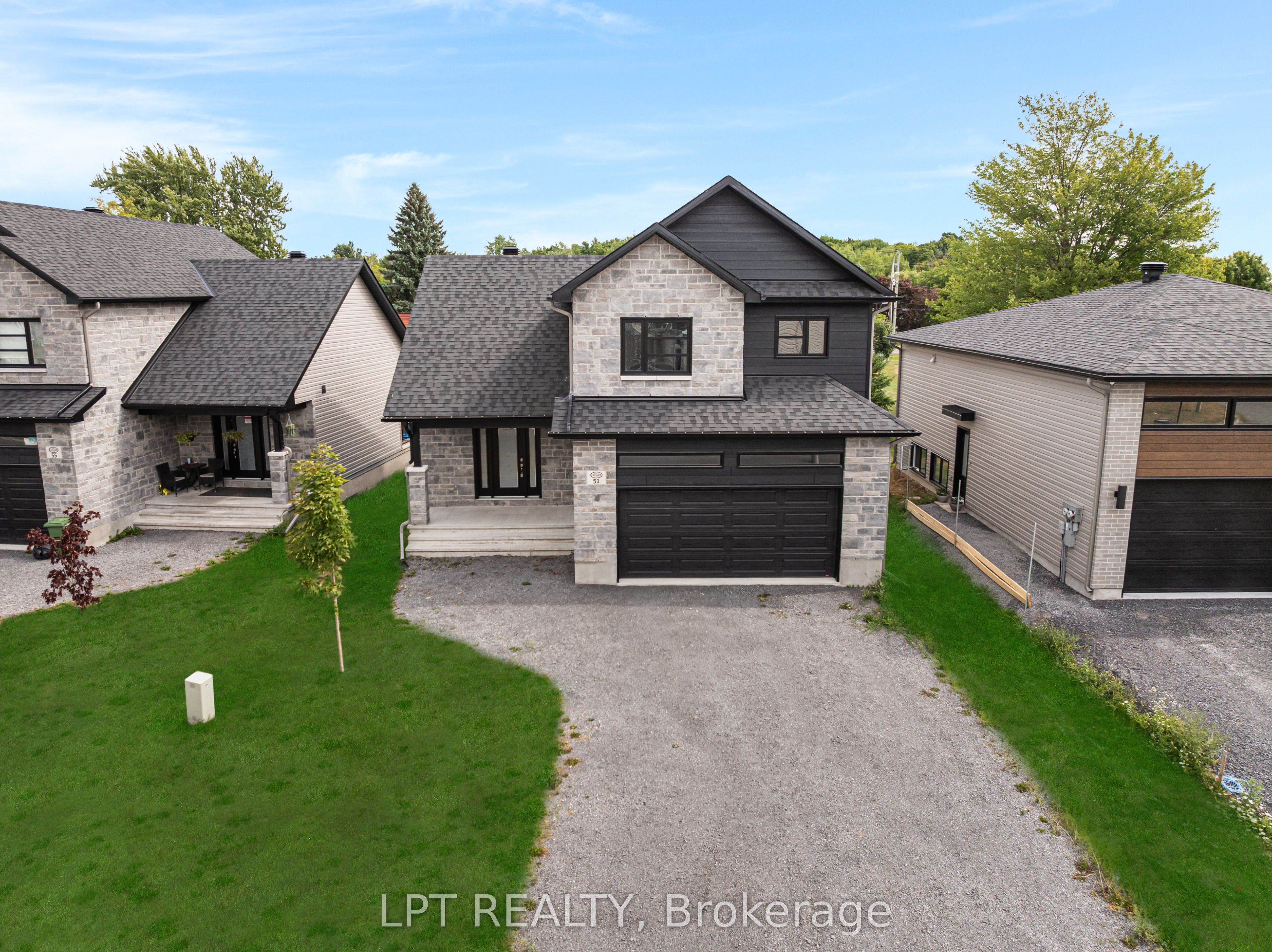 932 Katia Street Property Photo 5