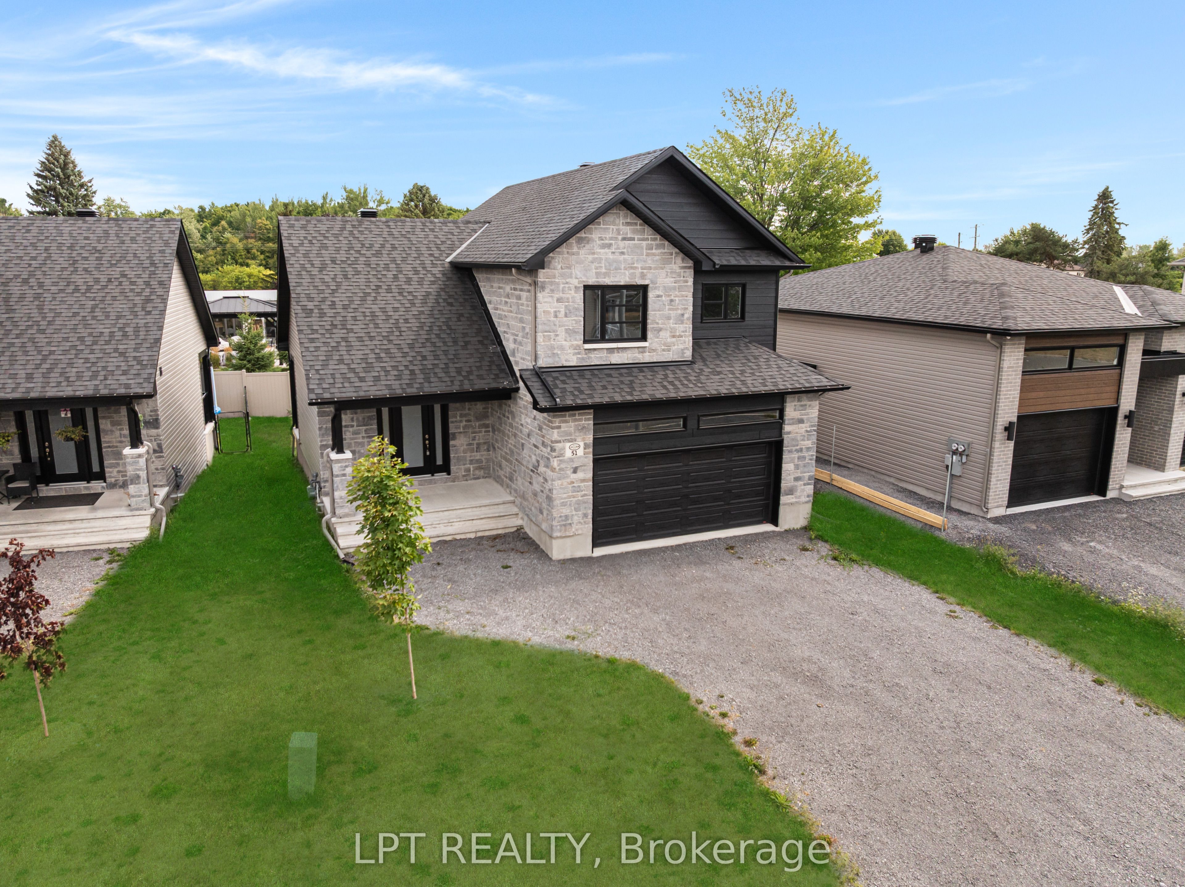 932 Katia Street Property Photo 6
