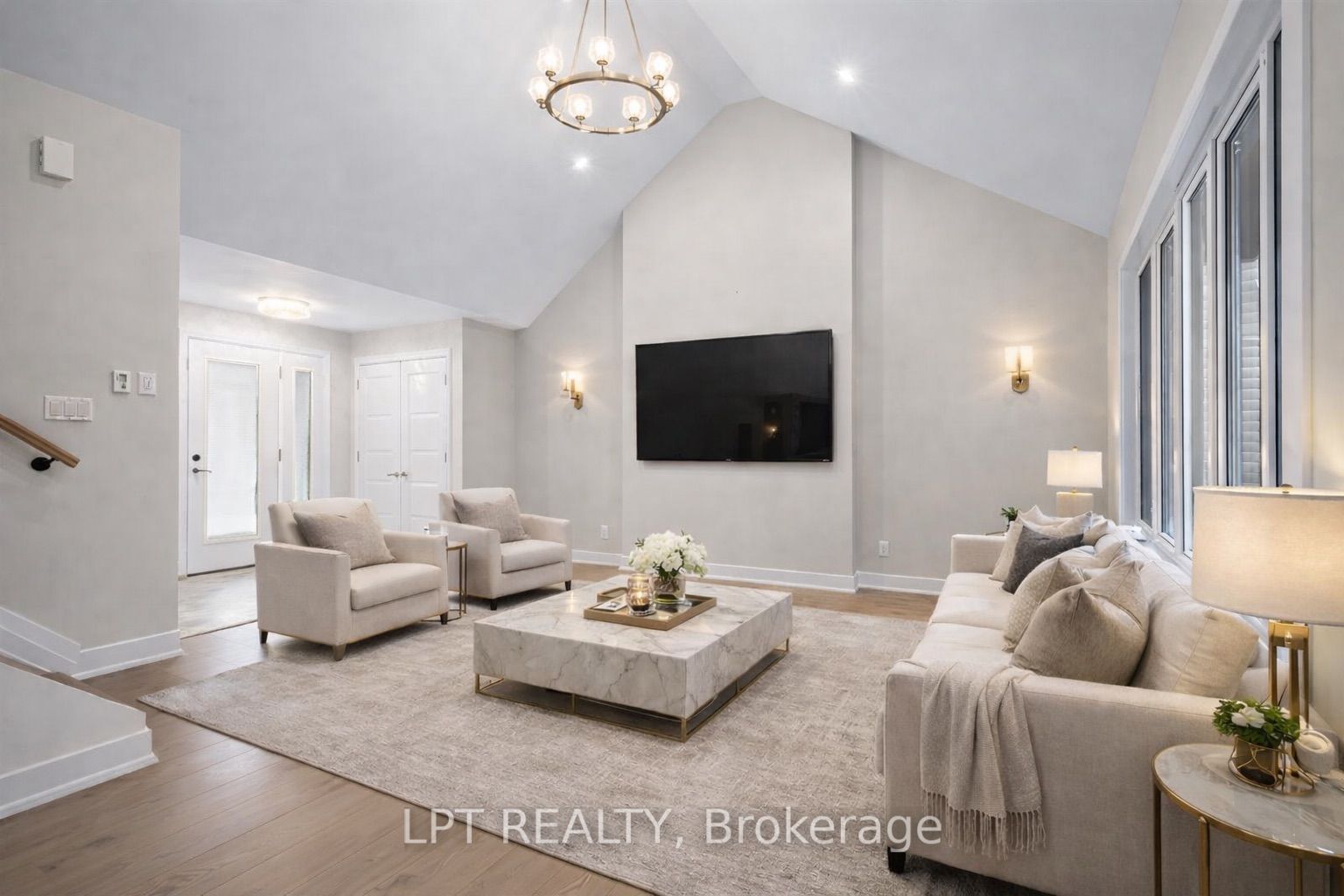932 Katia Street Property Photo 10