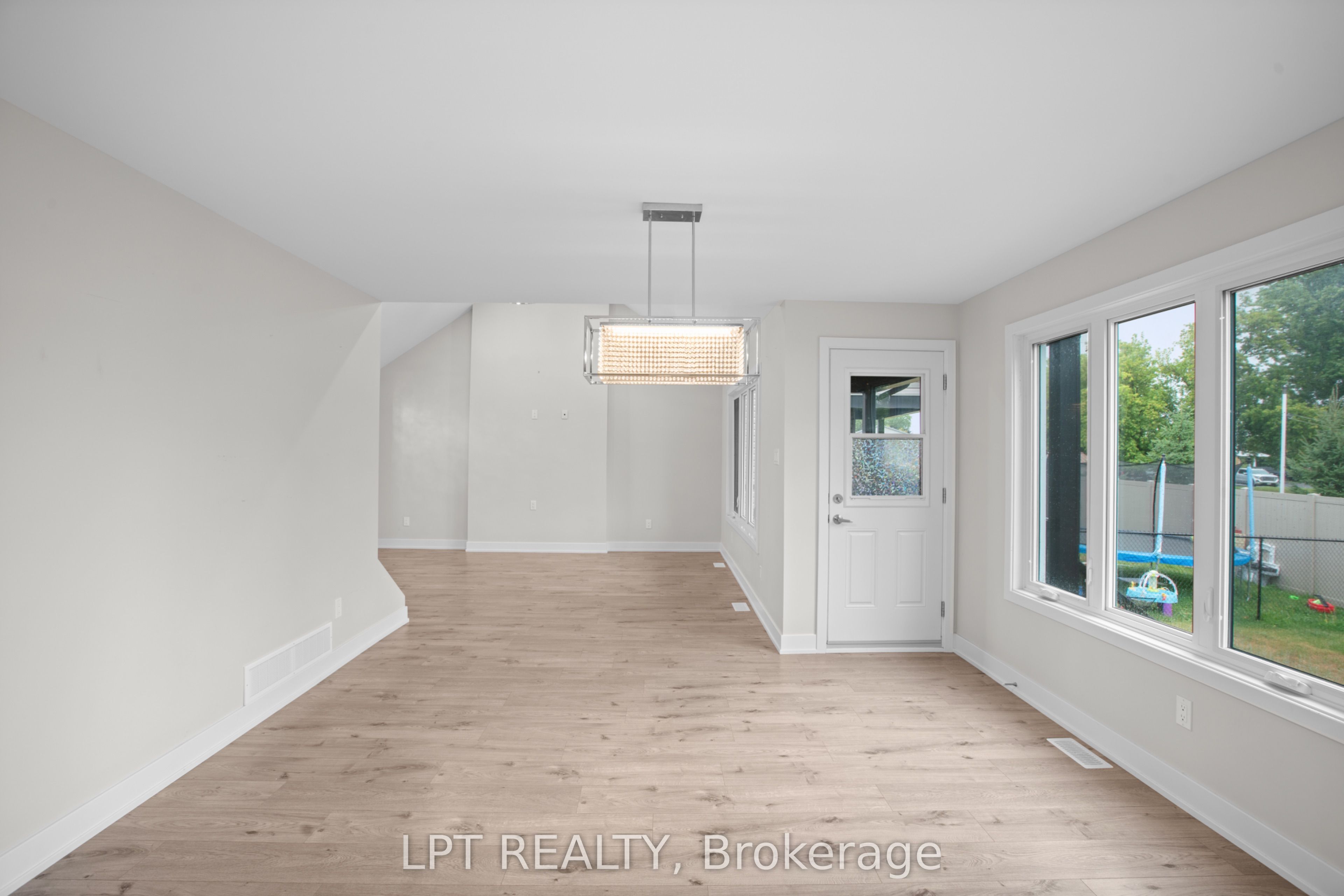 932 Katia Street Property Photo 17