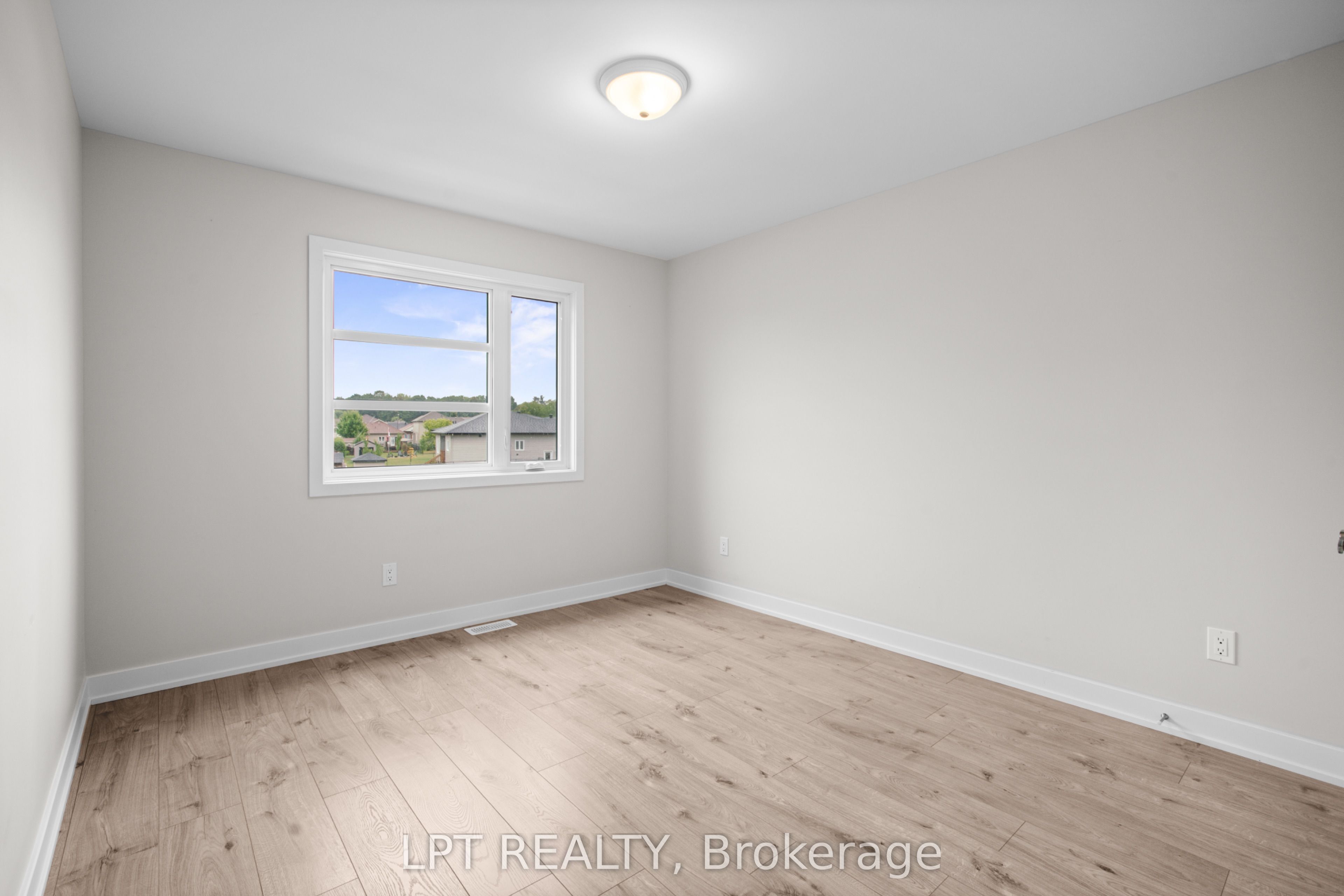 932 Katia Street Property Photo 31