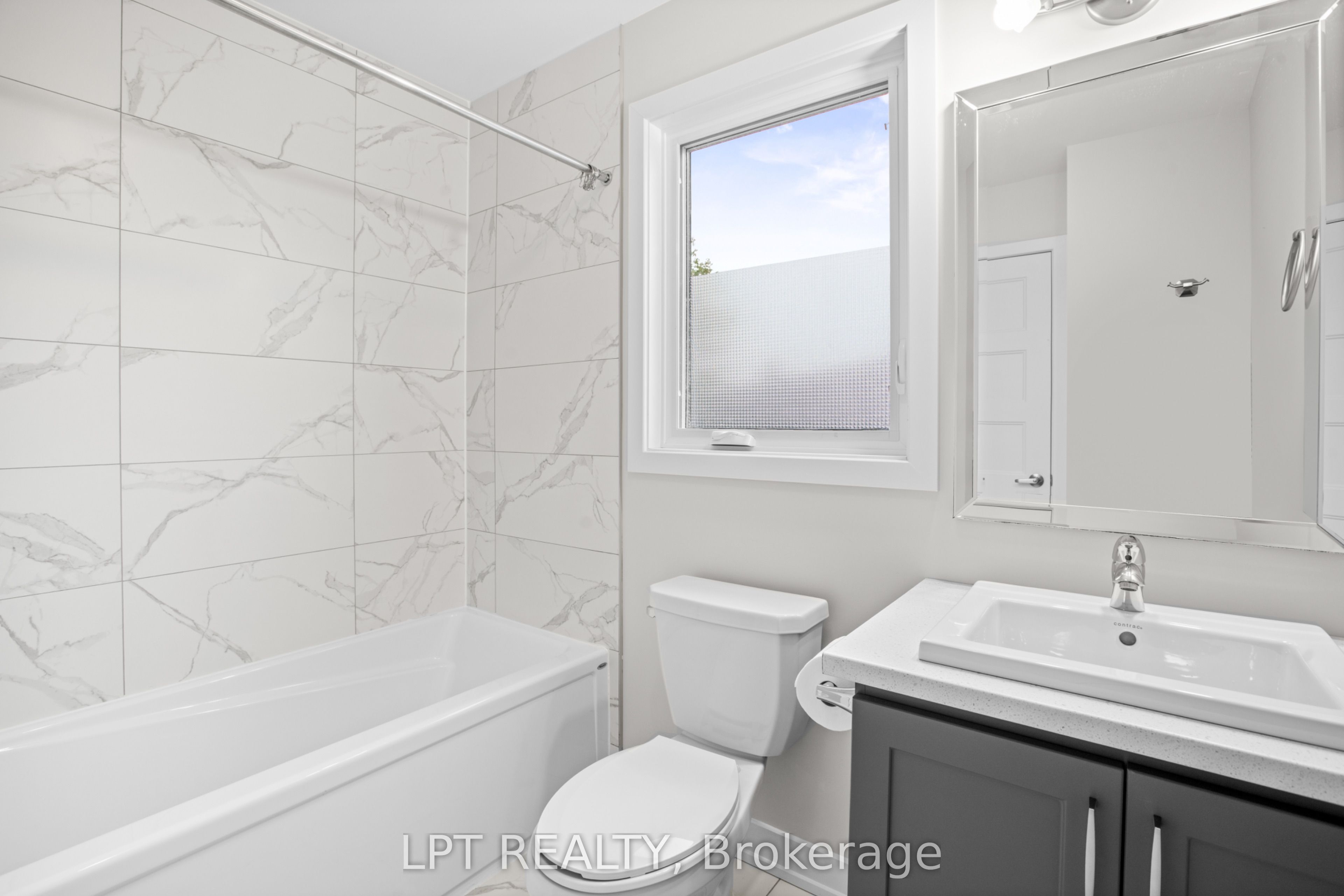 932 Katia Street Property Photo 33