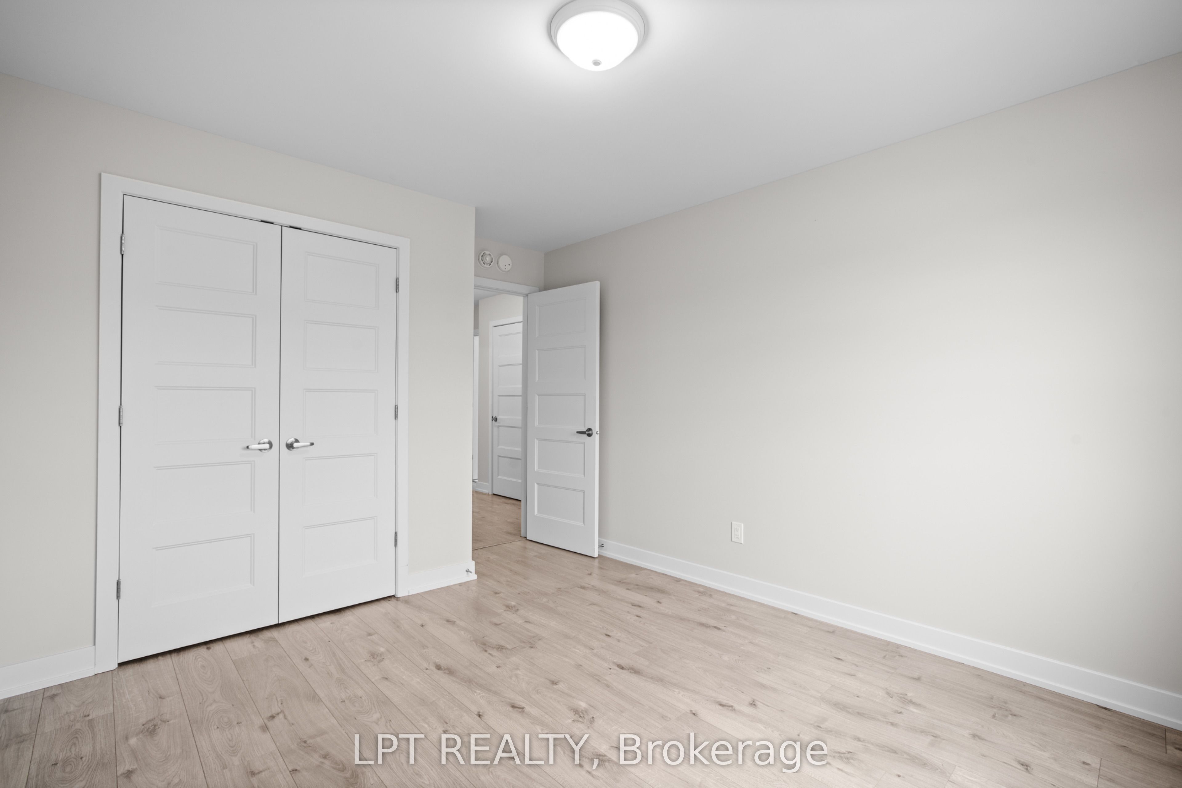 932 Katia Street Property Photo 35