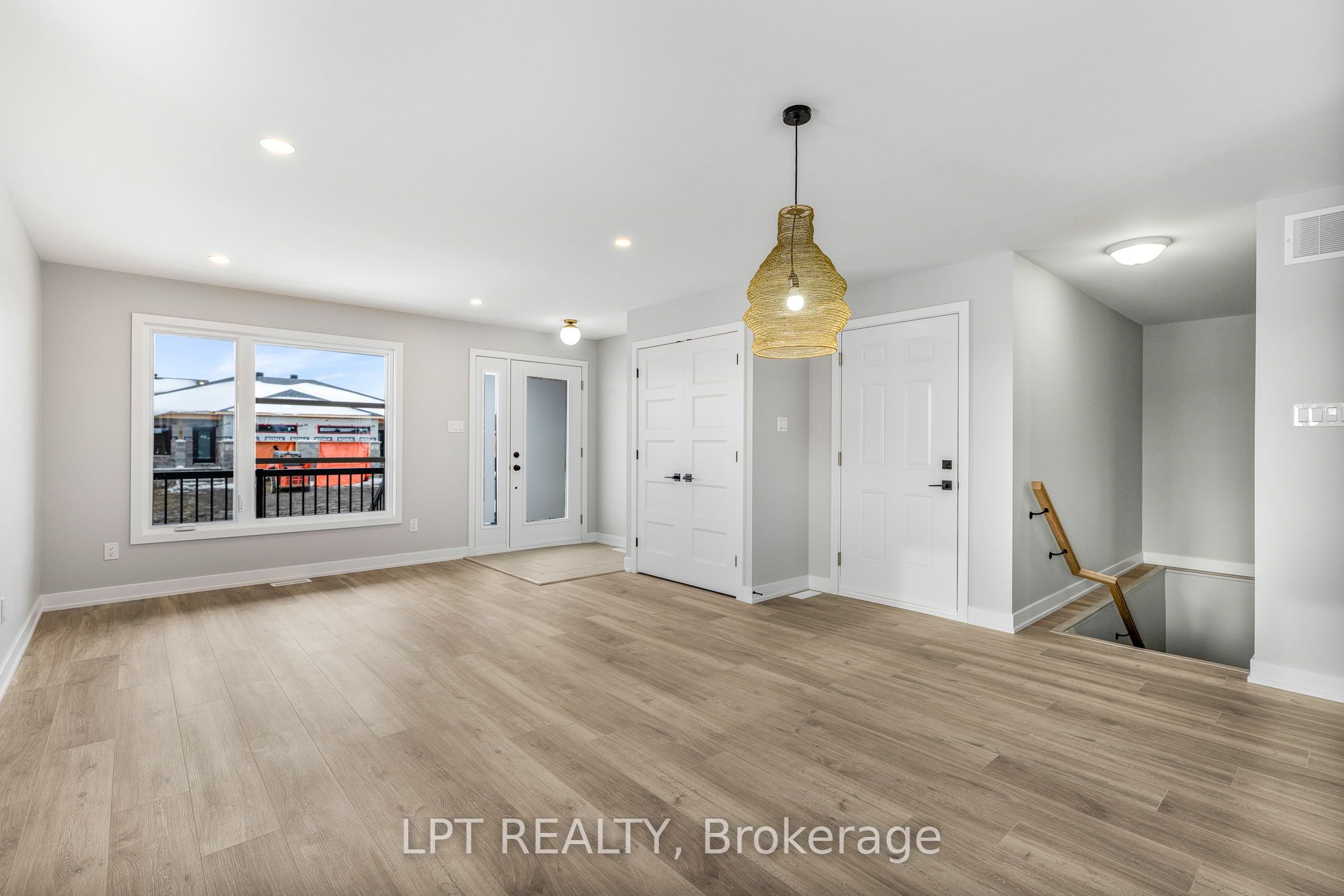 967 Katia Street Property Photo 11
