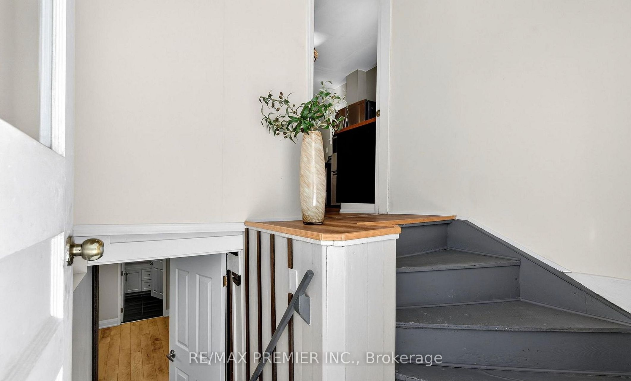 4848 Second Avenue Basement Property Photo 10