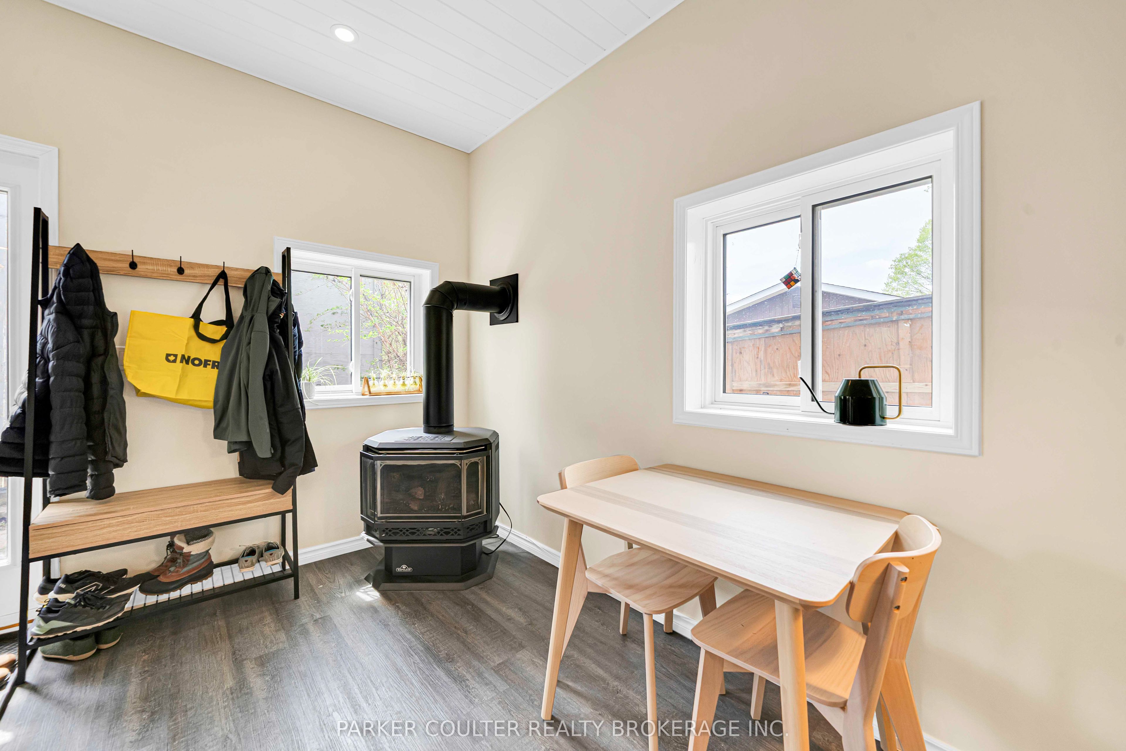 18 Winnifred Avenue Property Photo 37