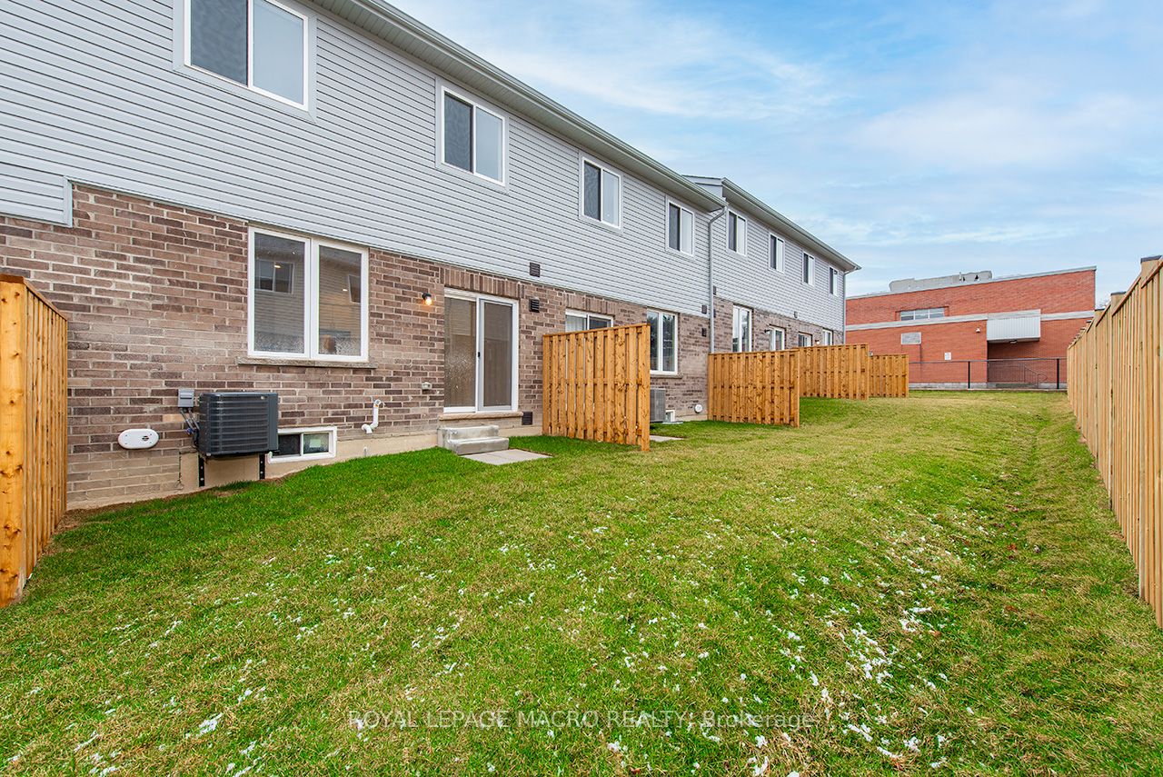 15 Linden Park Lane Property Photo 6