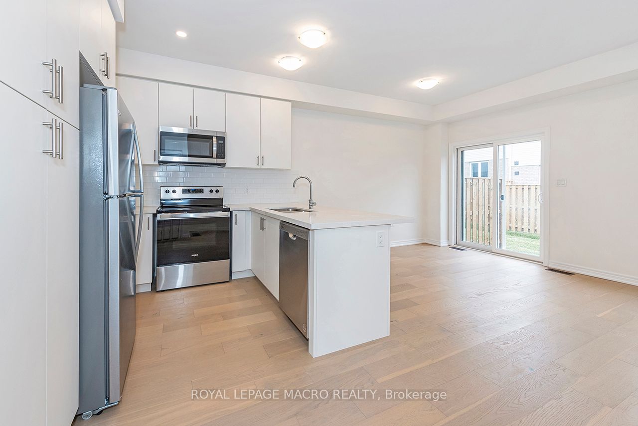 15 Linden Park Lane Property Photo 11