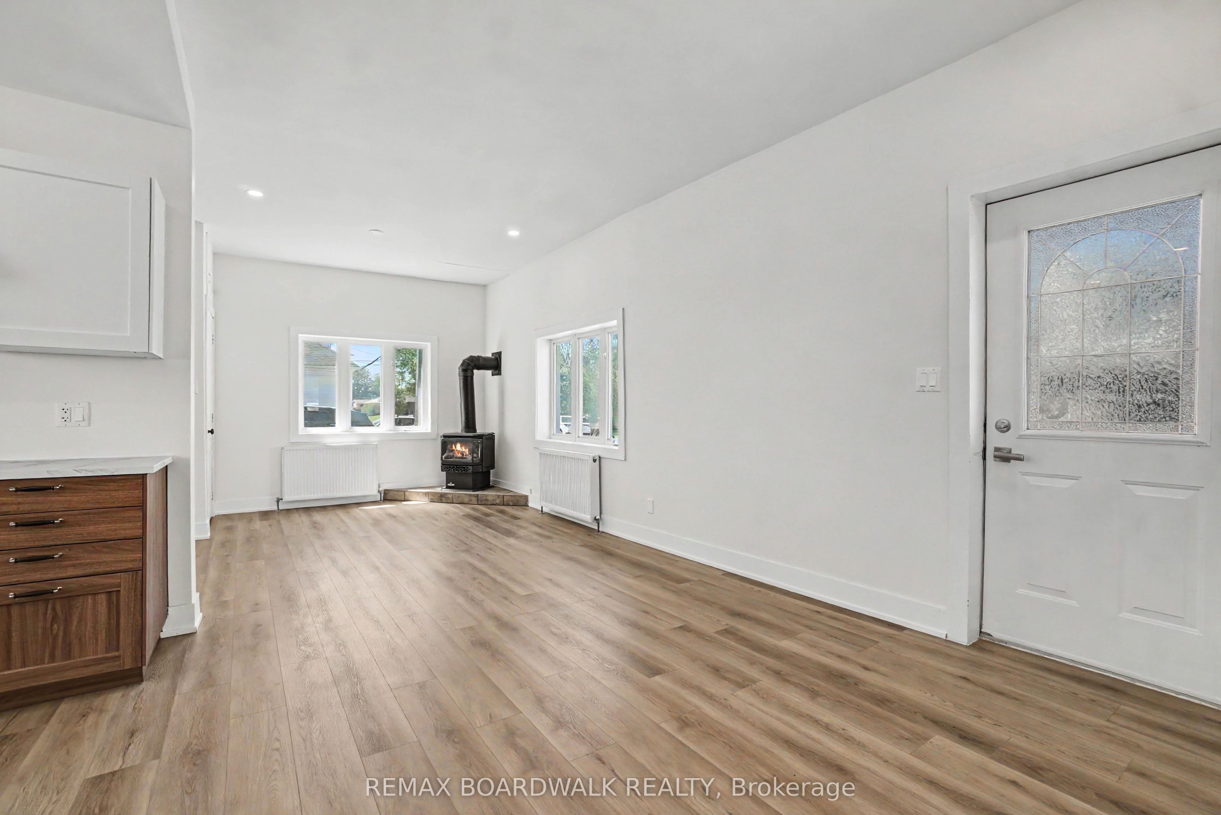 683 Principale Street Property Photo 10