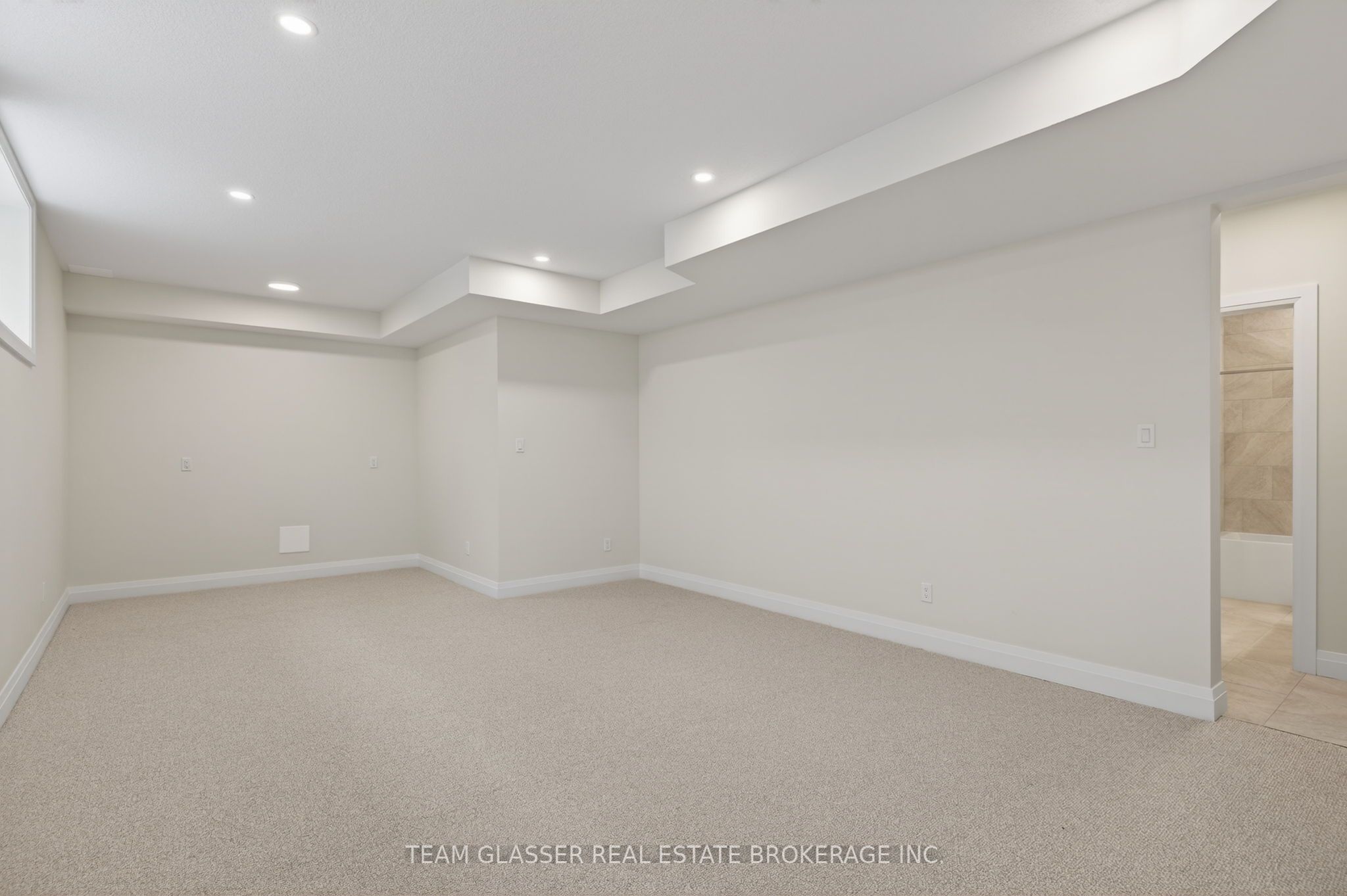 32 Dearing Drive Property Photo 27