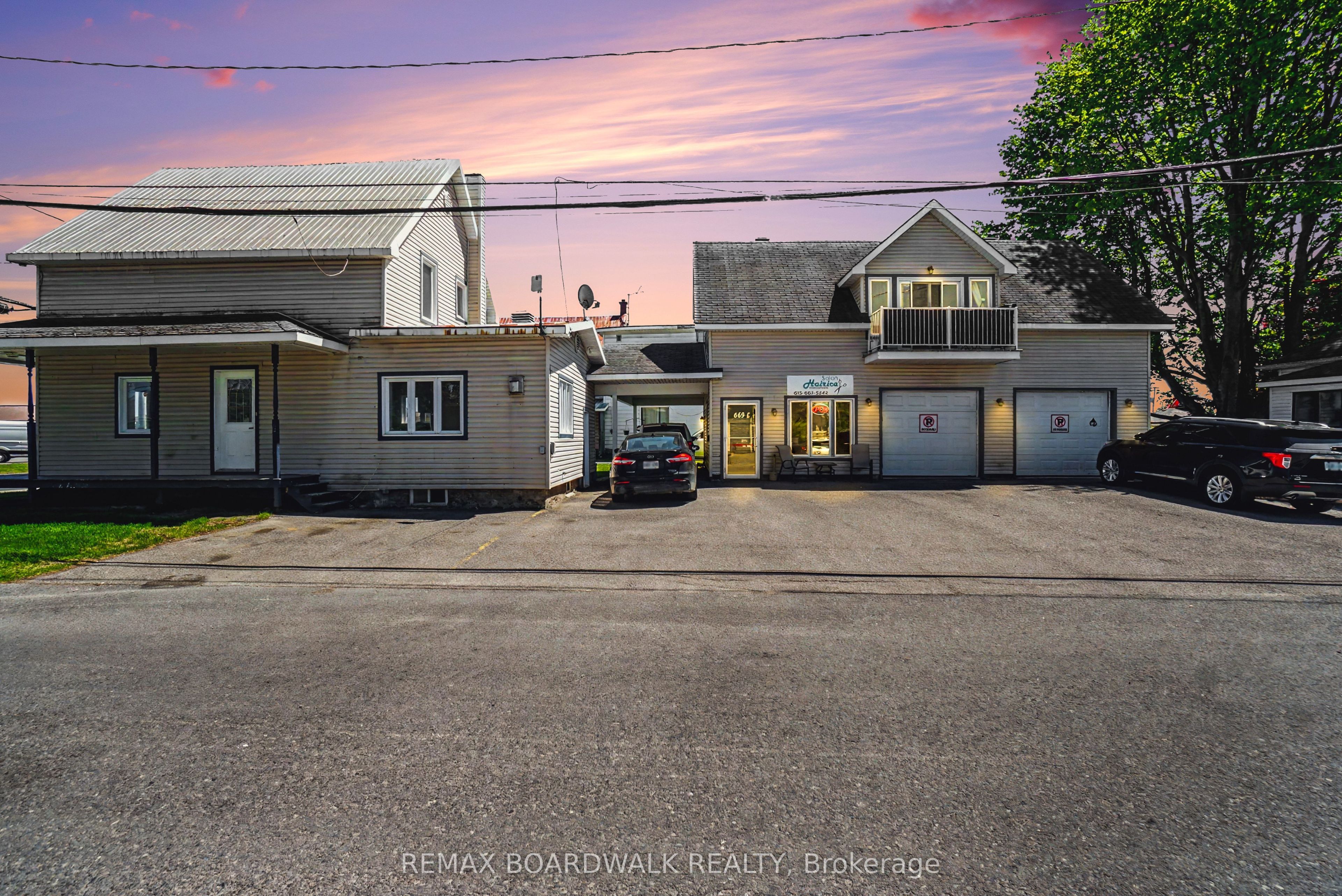 683 Principale Street Property Photo 2