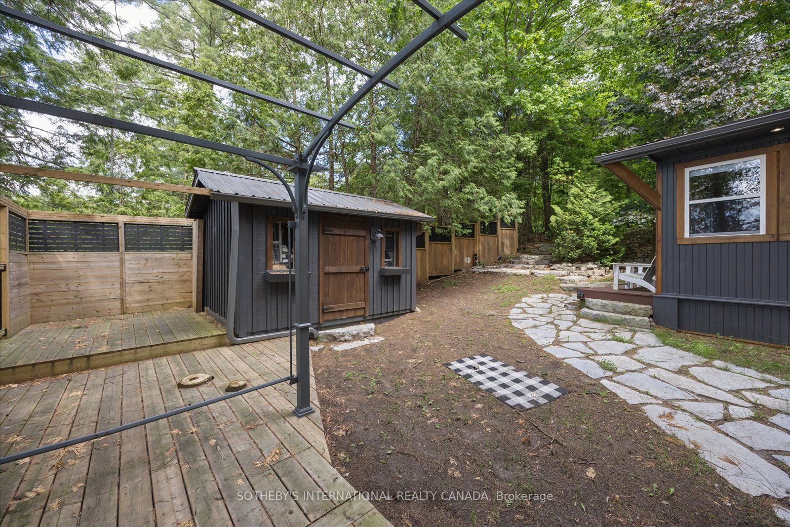 1030 Cobble Rose Lane Property Photo 4