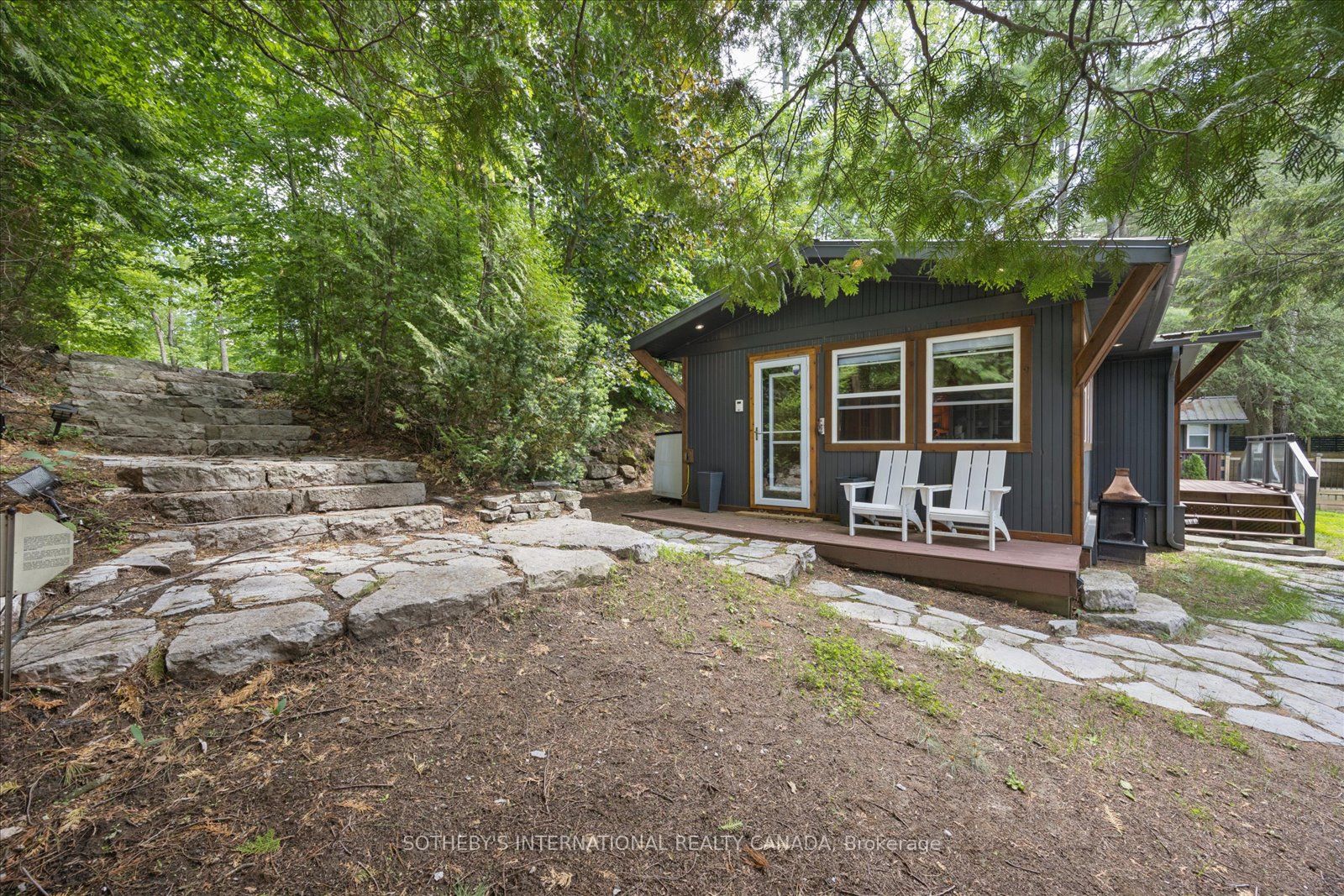 1030 Cobble Rose Lane Property Photo 5