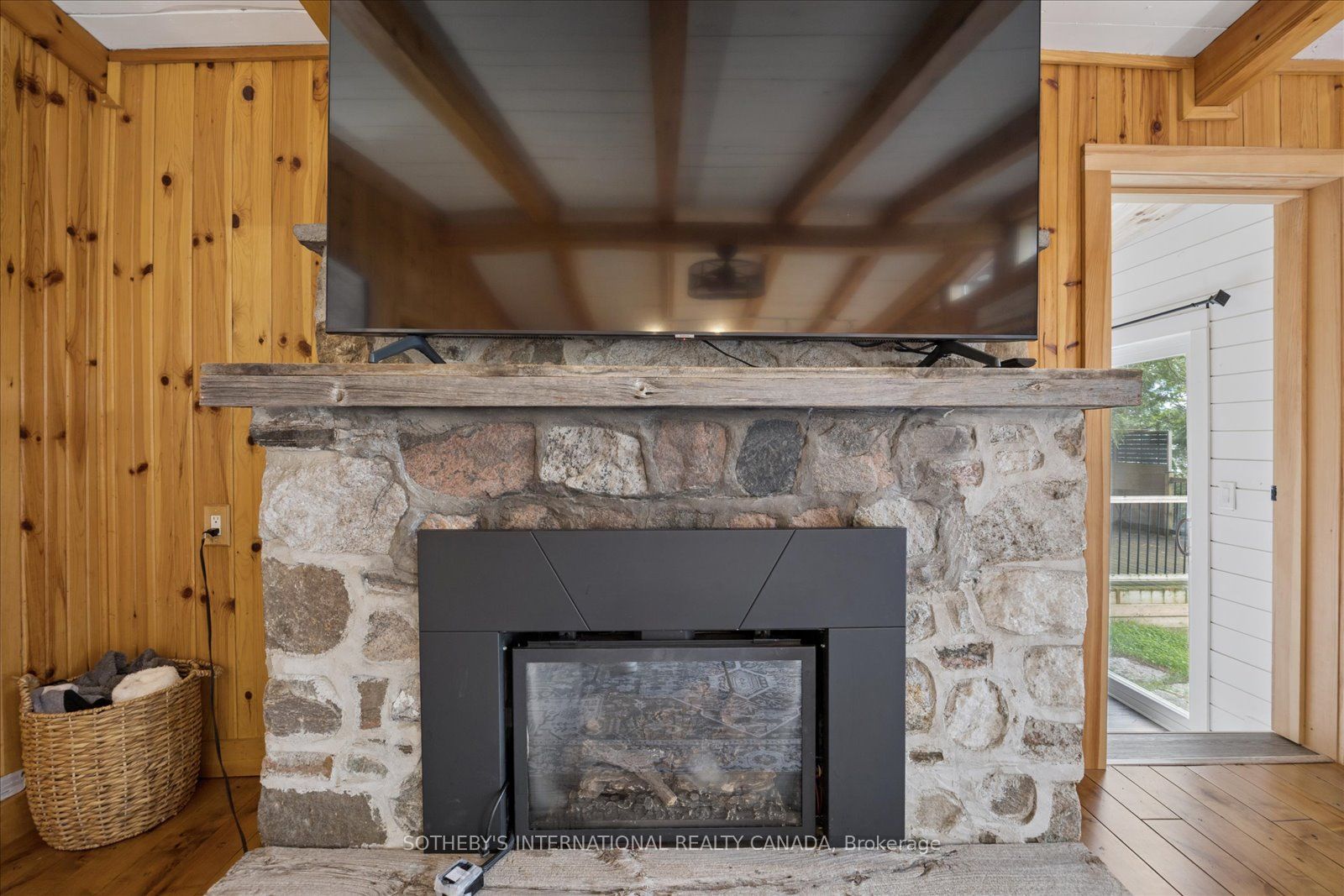 1030 Cobble Rose Lane Property Photo 8