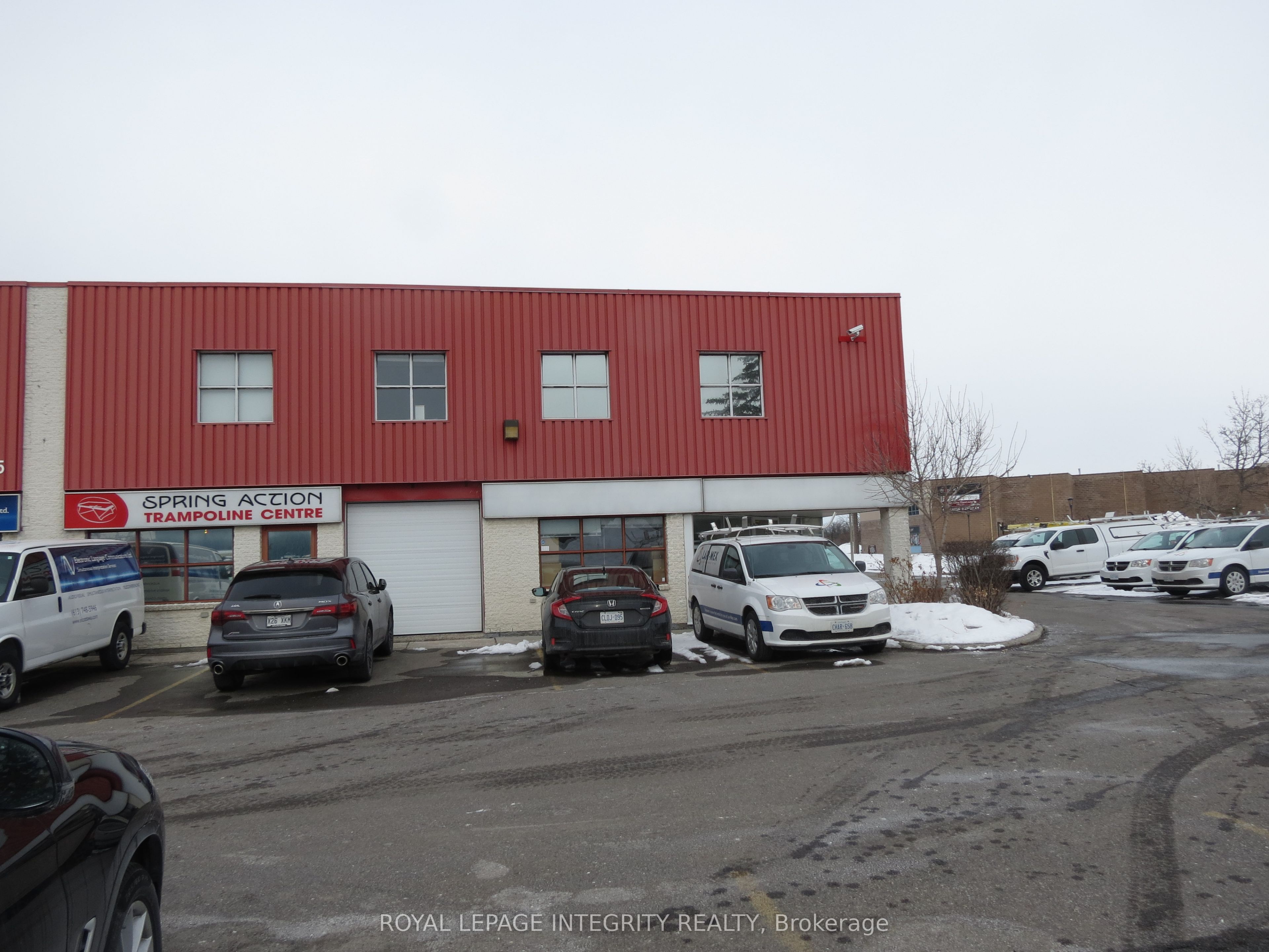 5509 Canotek Road 6 Property Photo 2