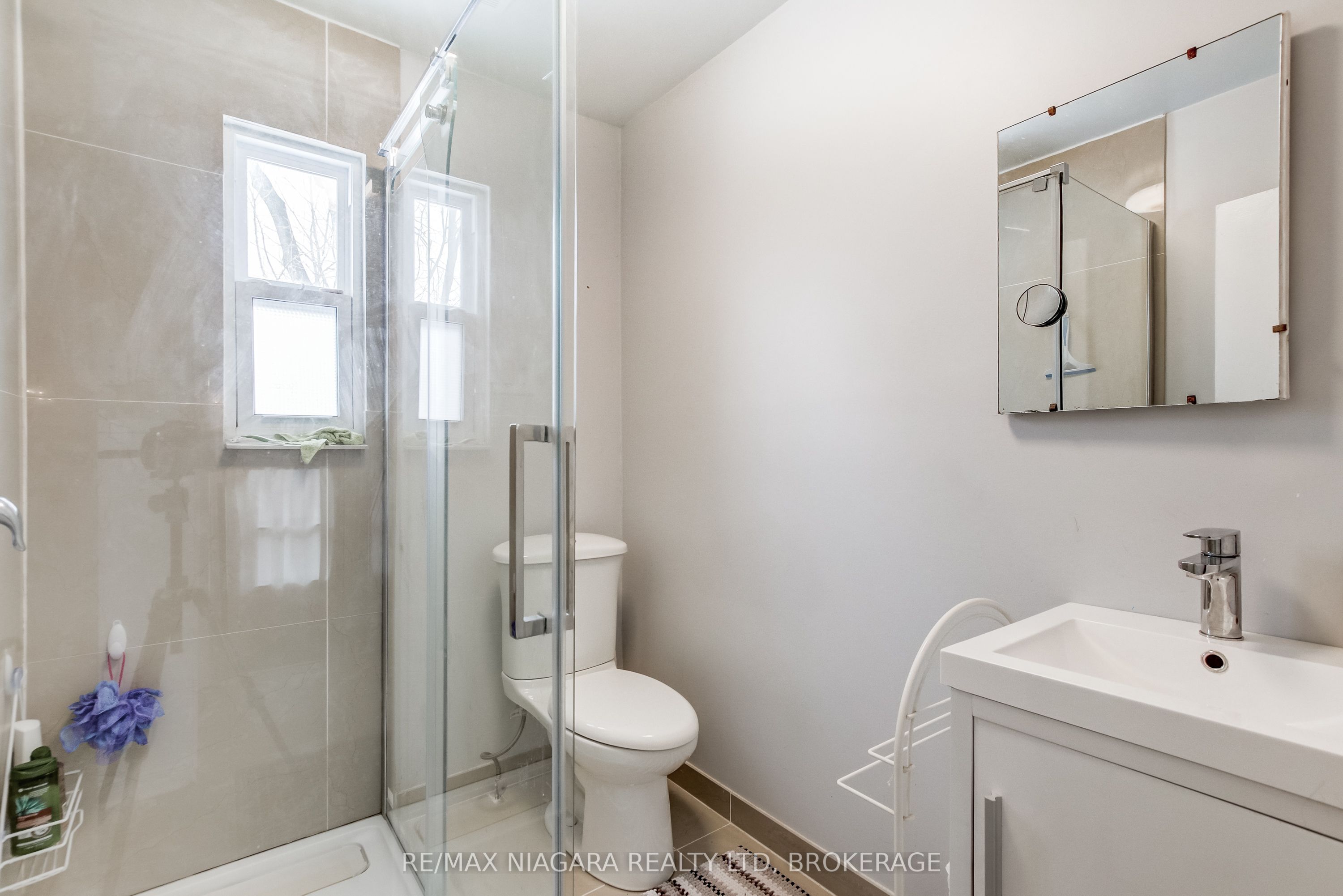 8 Catharine Street Property Photo 7