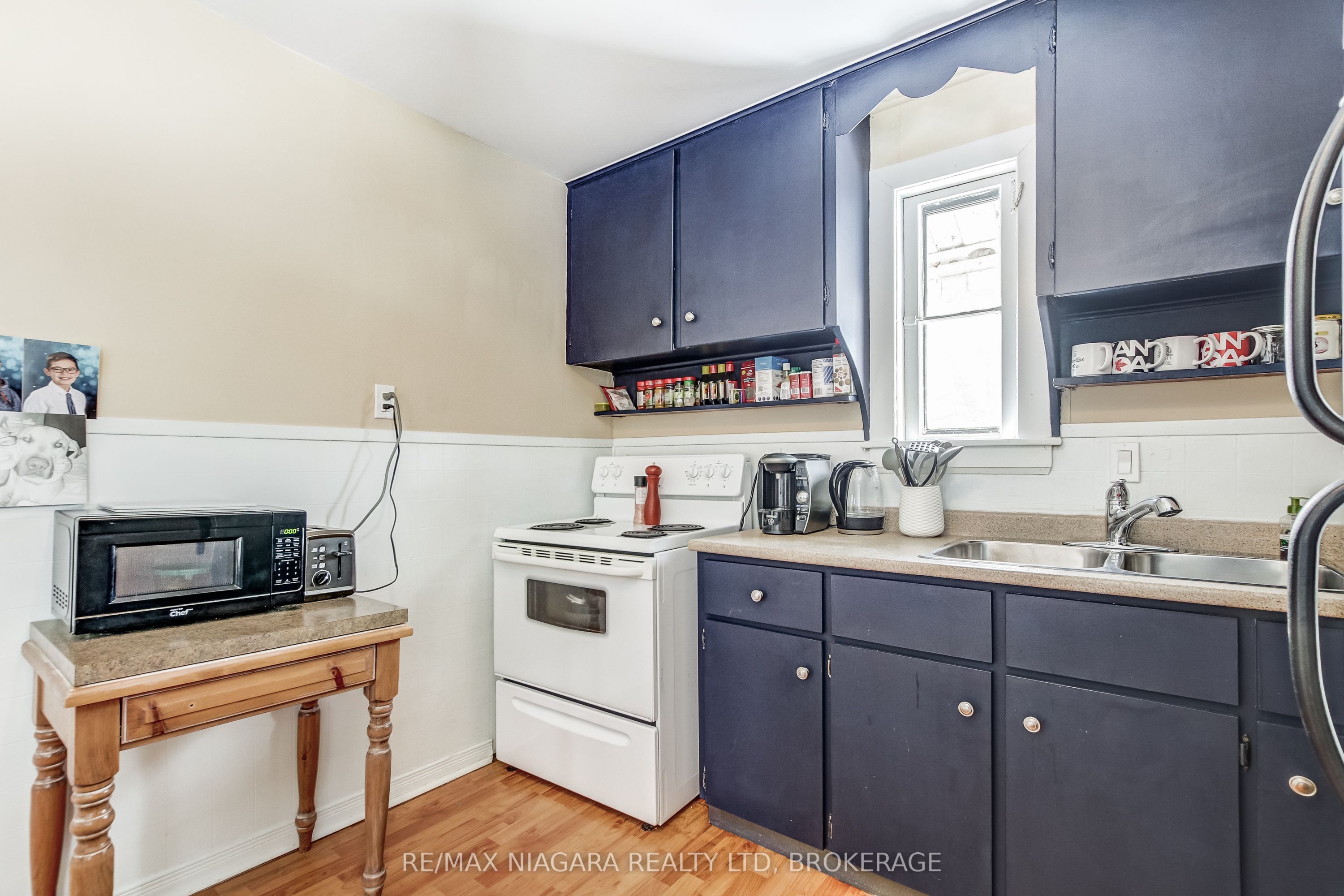 8 Catharine Street Property Photo 11