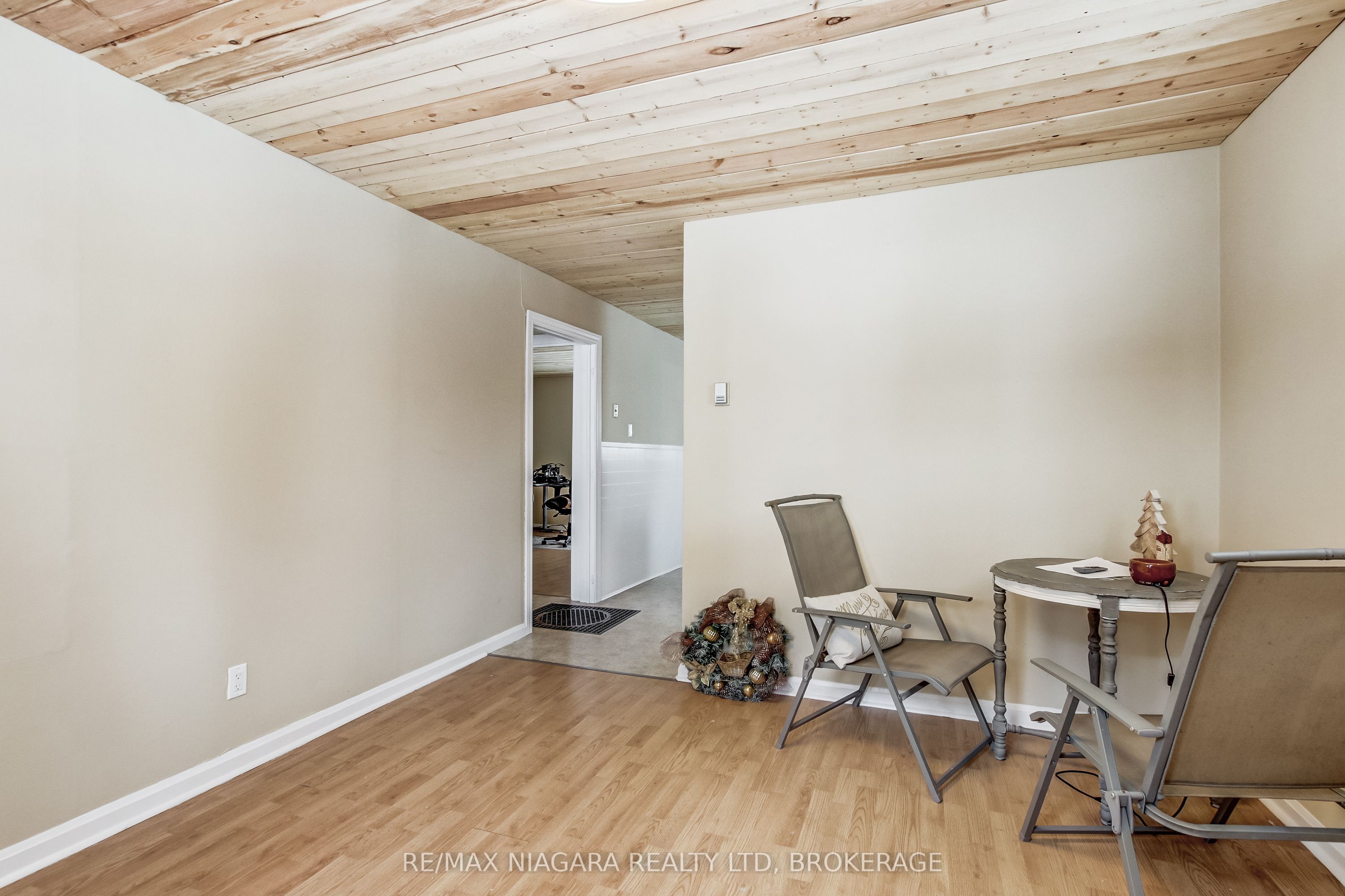 8 Catharine Street Property Photo 21
