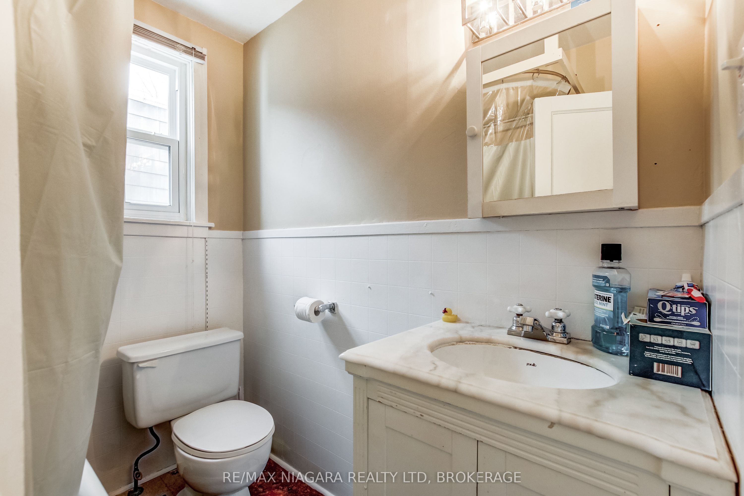8 Catharine Street Property Photo 22