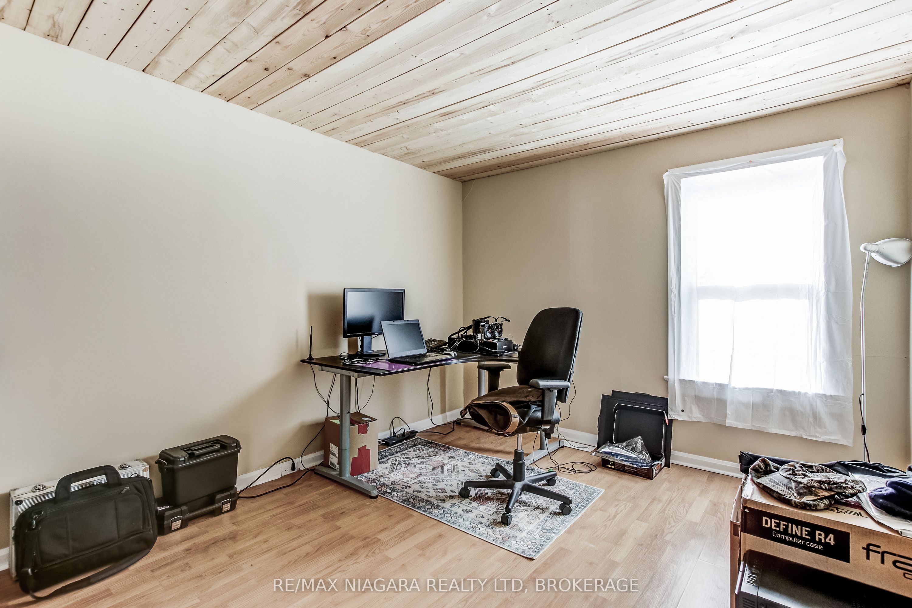 8 Catharine Street Property Photo 28