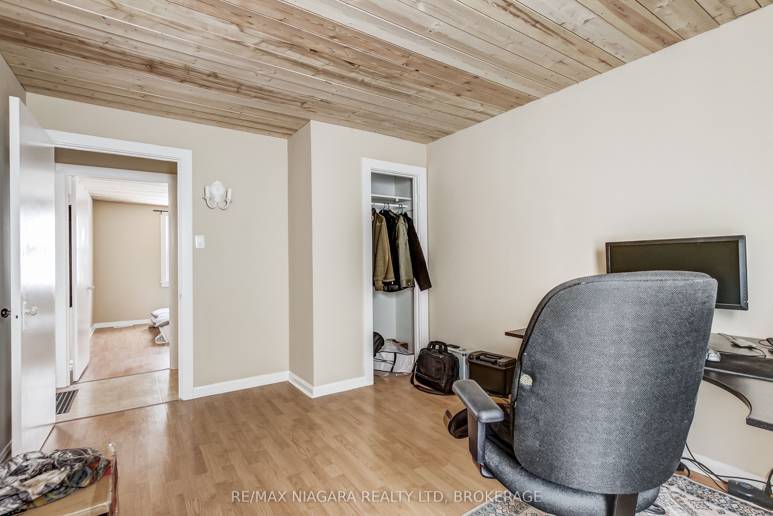 8 Catharine Street Property Photo 29
