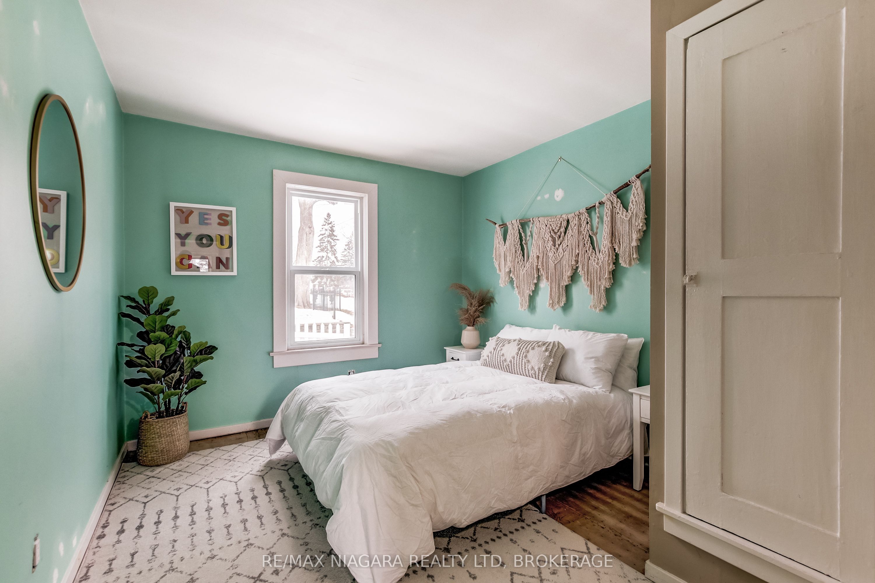 8 Catharine Street Property Photo 45