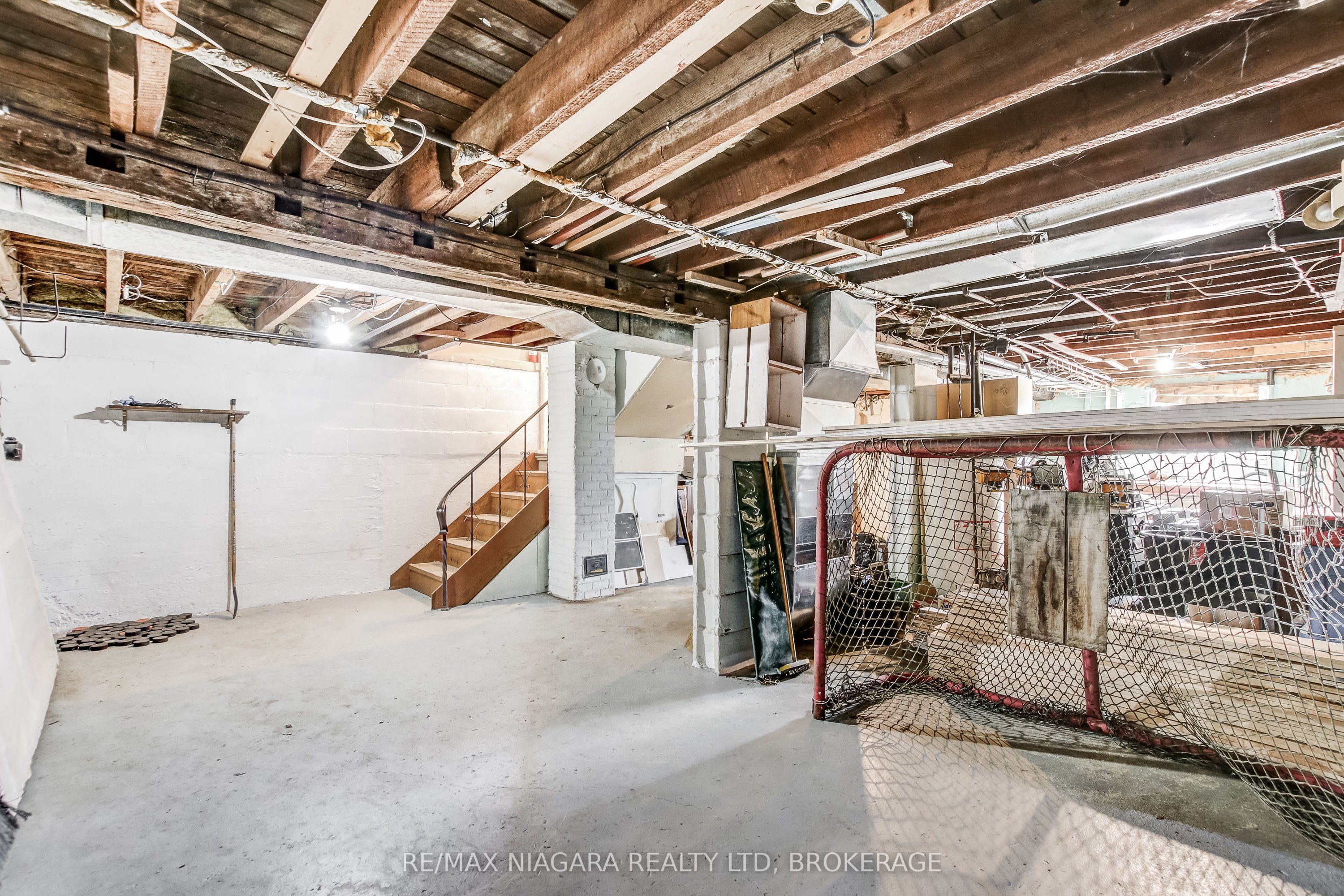 8 Catharine Street Property Photo 49