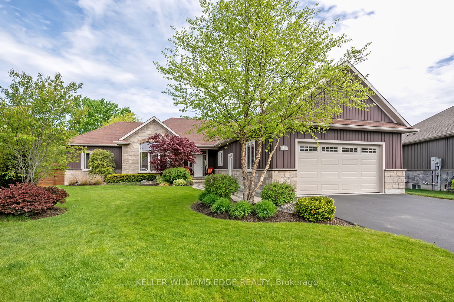 49 Postma Drive Property Photo 1