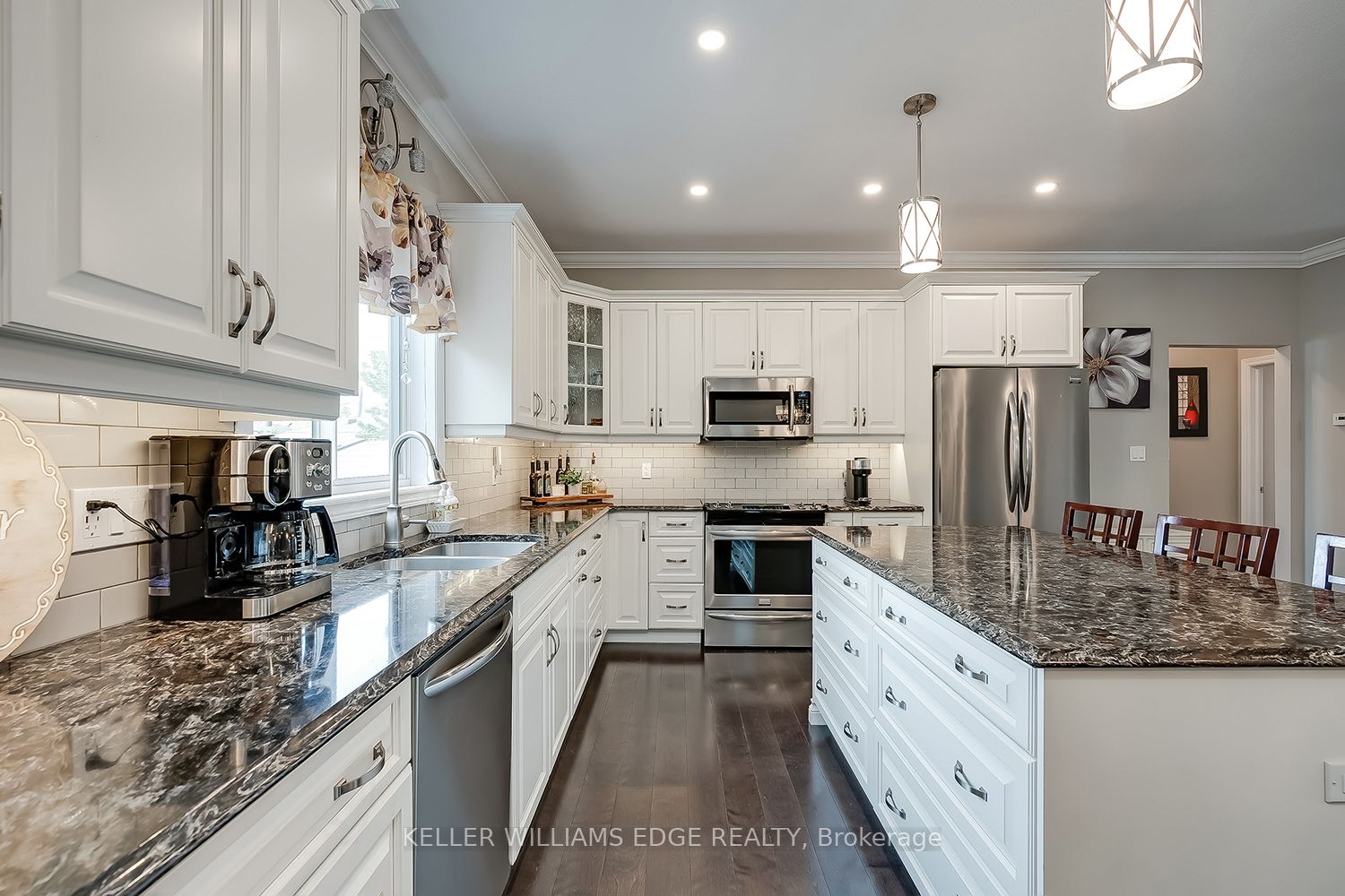 49 Postma Drive Property Photo 10
