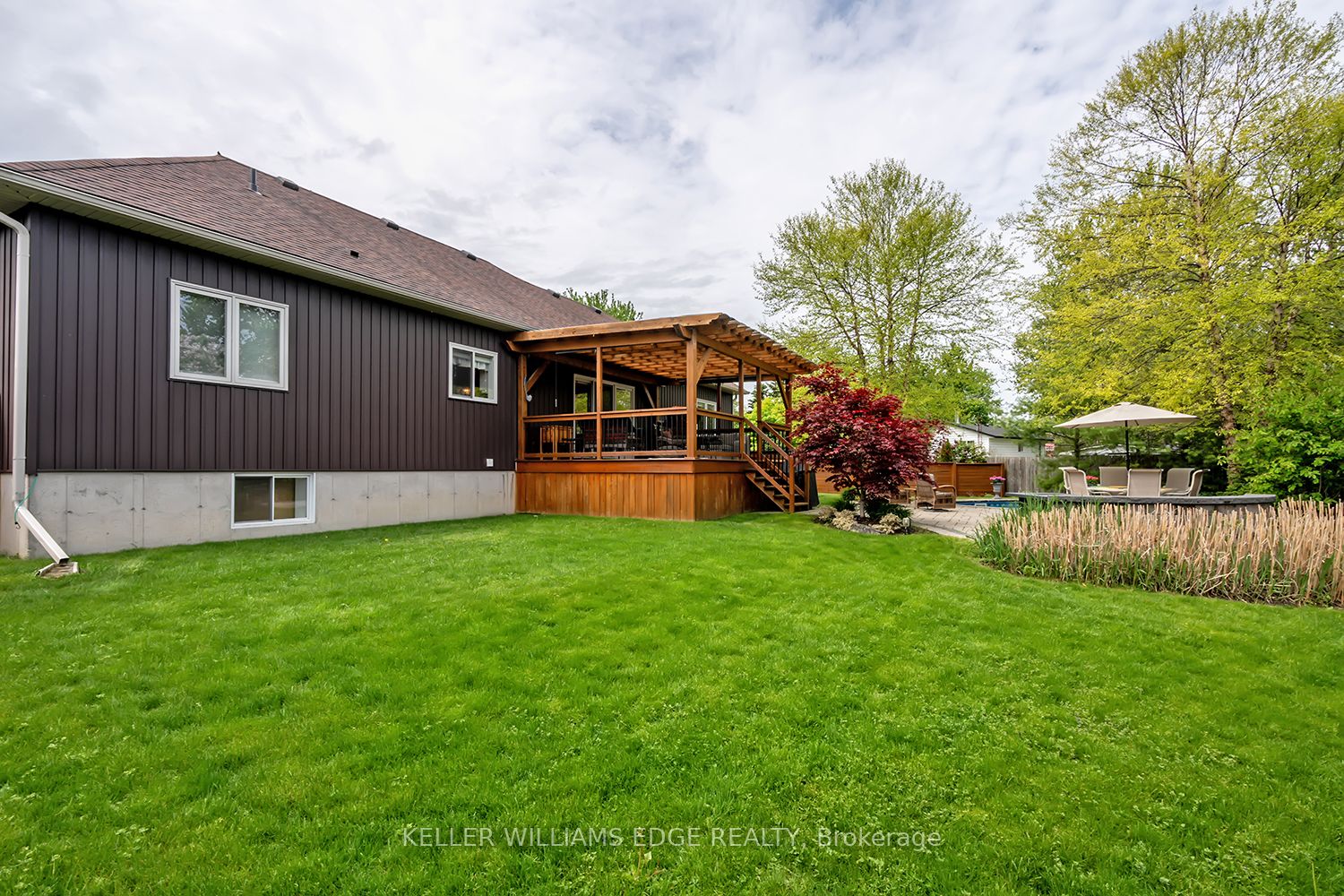 49 Postma Drive Property Photo 43