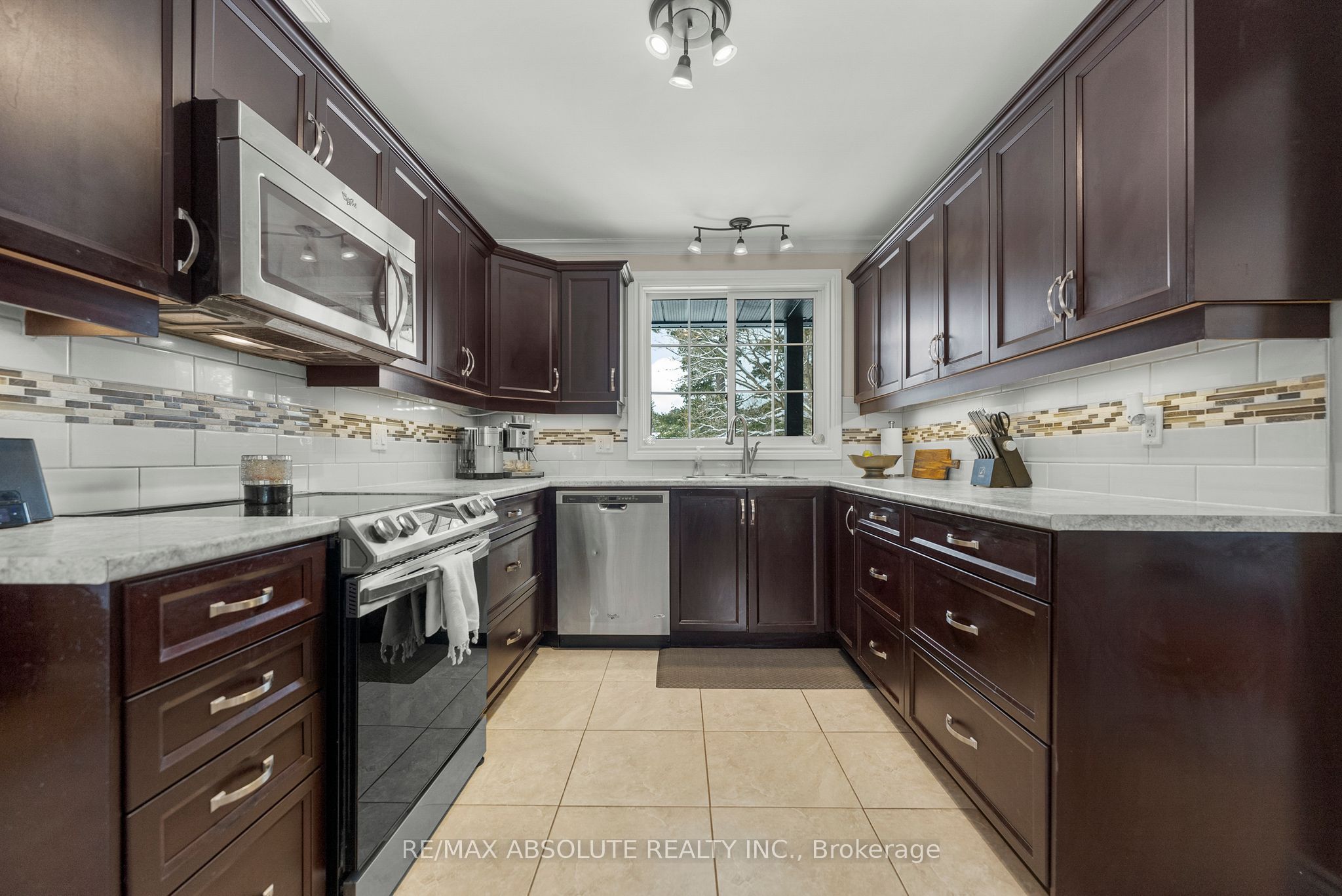 131 Burns Drive Property Photo 14