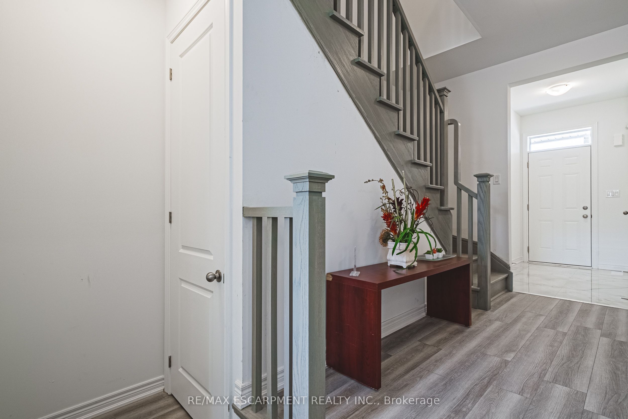 11 Davinci Boulevard Property Photo 16