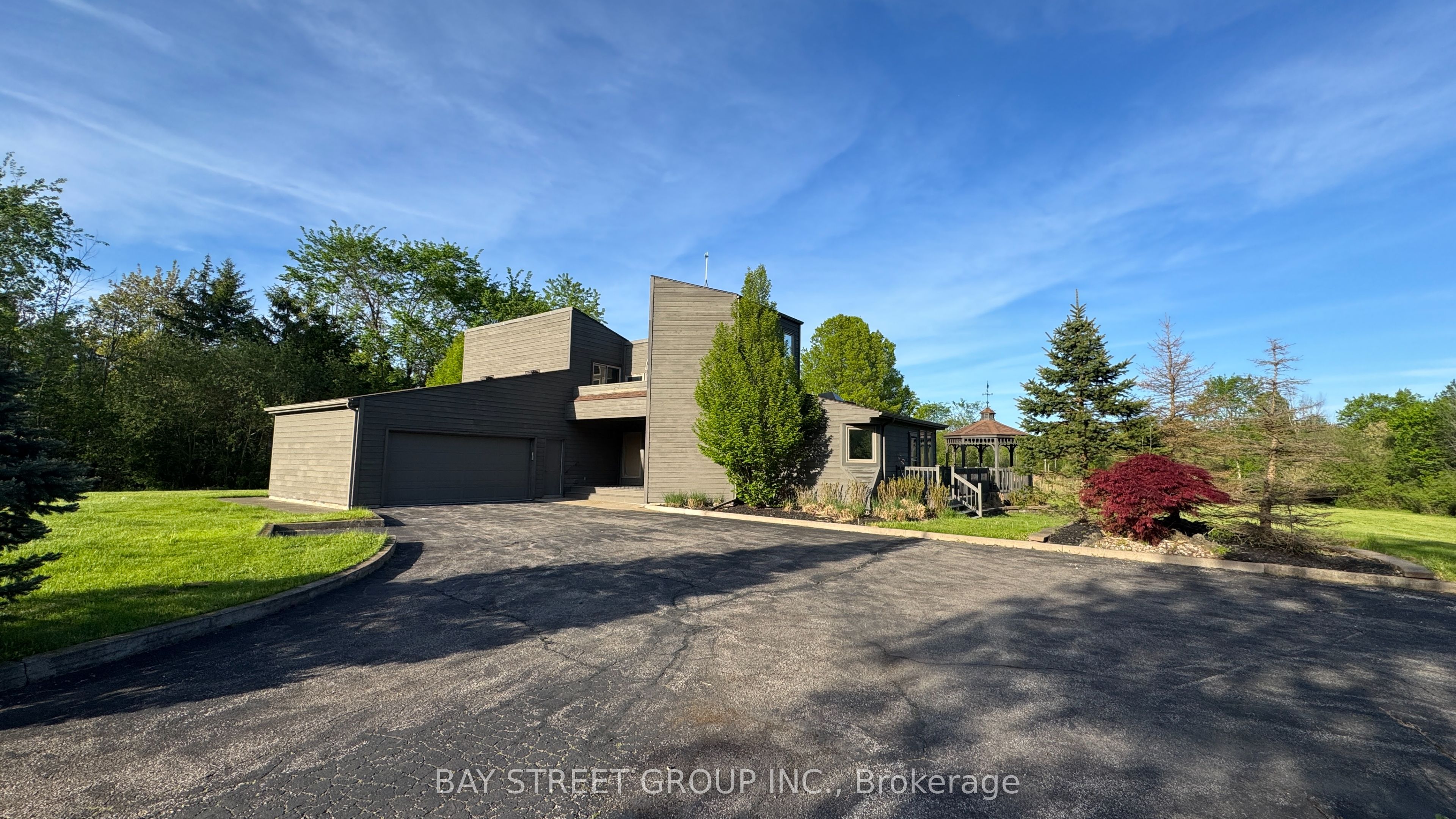 10638 Willoughby Drive Property Photo 1