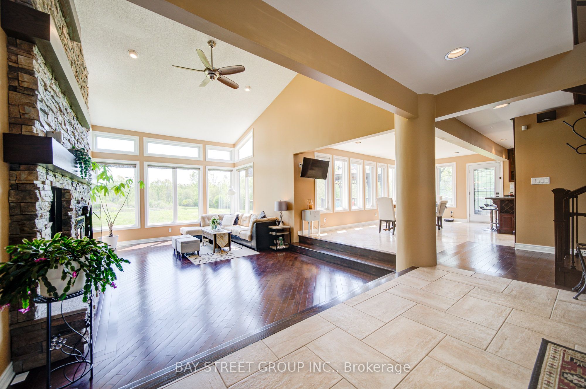 10638 Willoughby Drive Property Photo 8