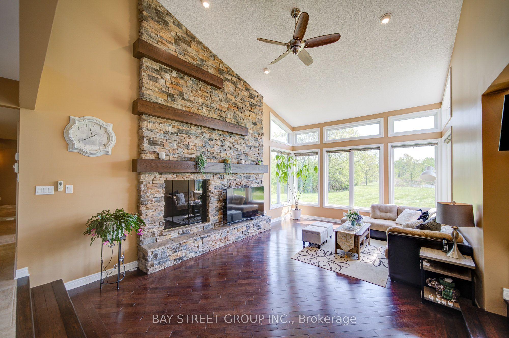 10638 Willoughby Drive Property Photo 10