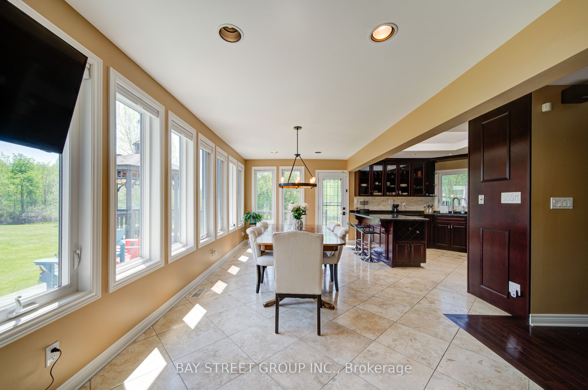 10638 Willoughby Drive Property Photo 14
