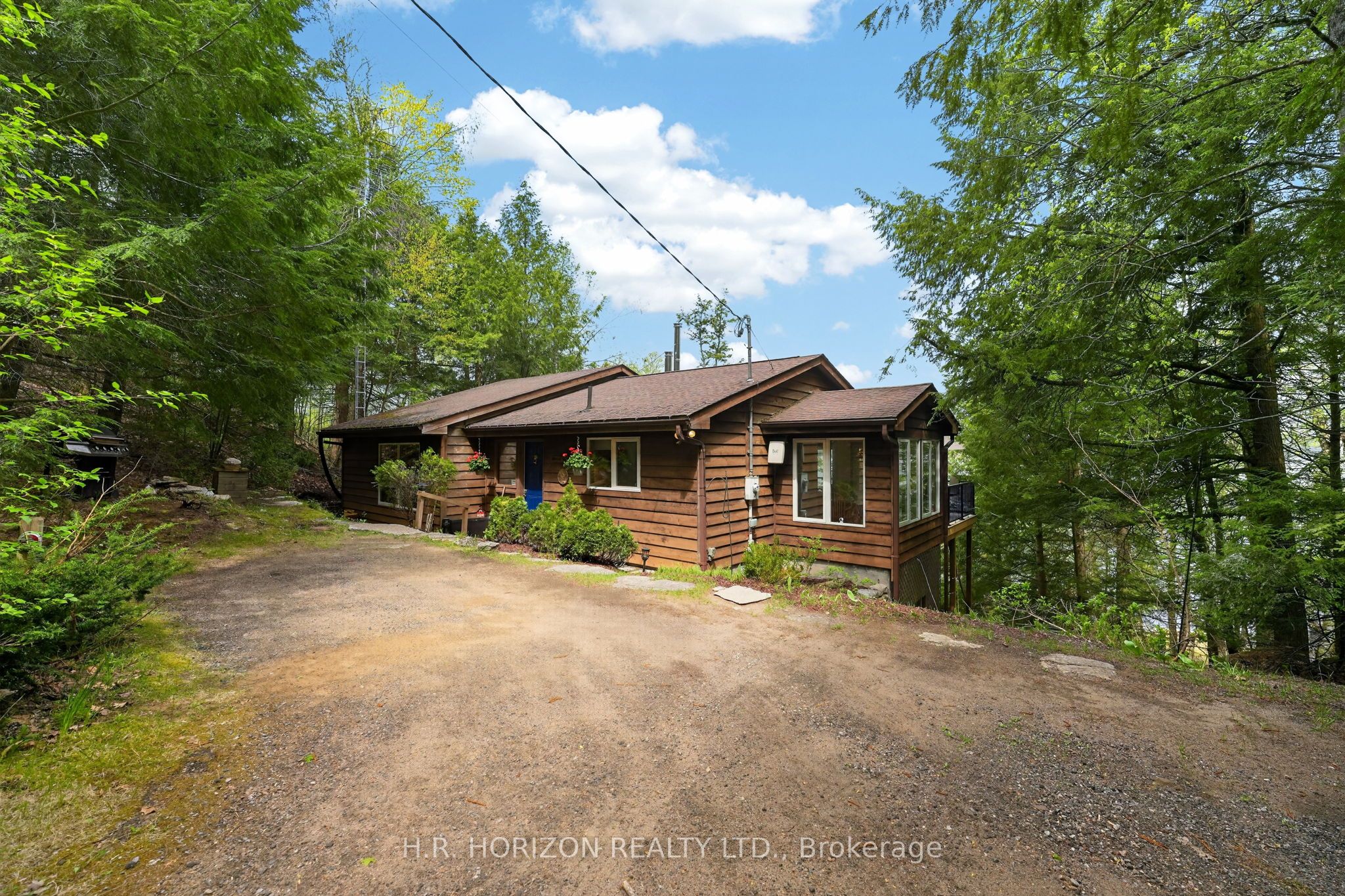 1029 Starlight Road Property Photo 2