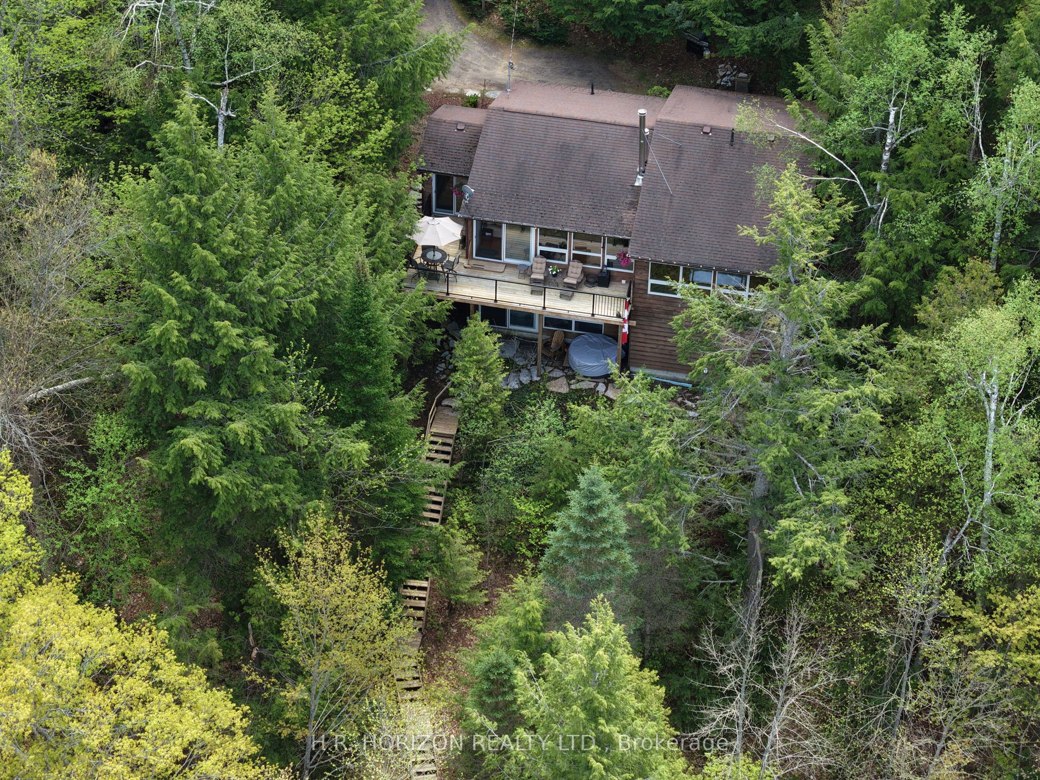 1029 Starlight Road Property Photo 4