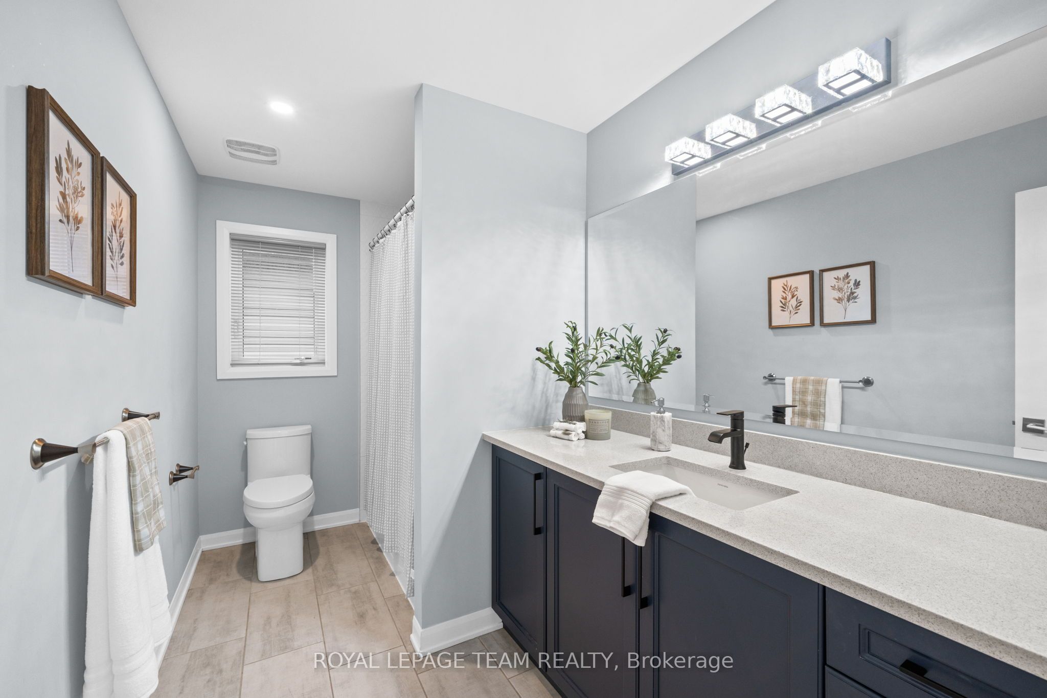 1007 Offley Road Property Photo 37