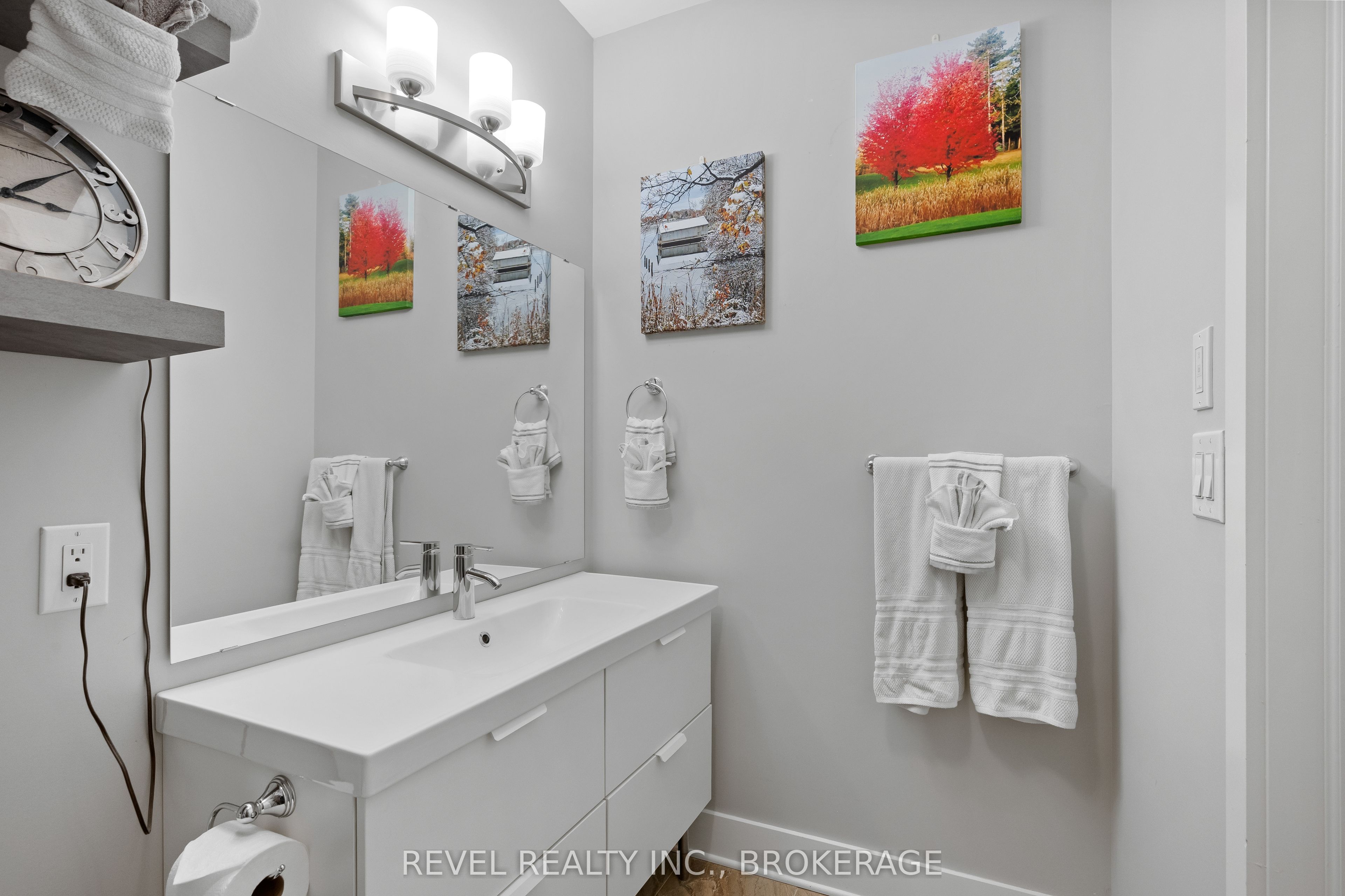130 Water Street E 14 Property Photo 15